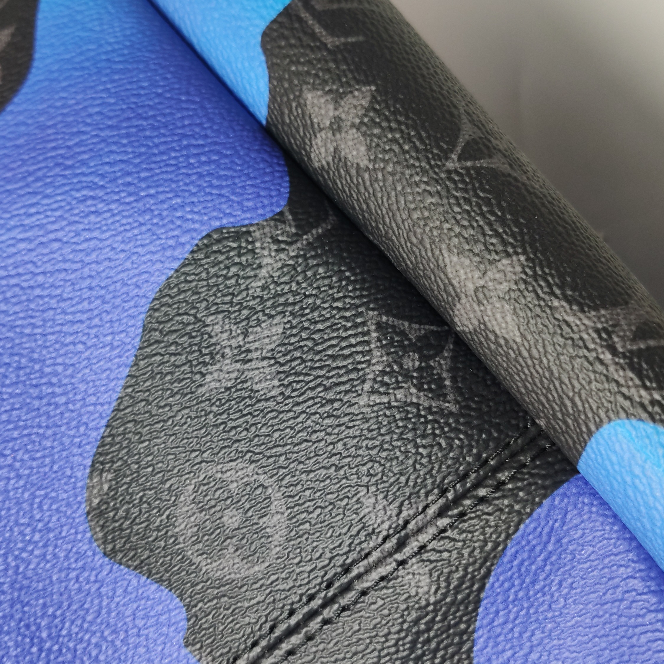 Louis Vuitton(LV) Discovery NM Backpack Sunrise Monogram Eclipse Canvas MM — photo 11 of 20