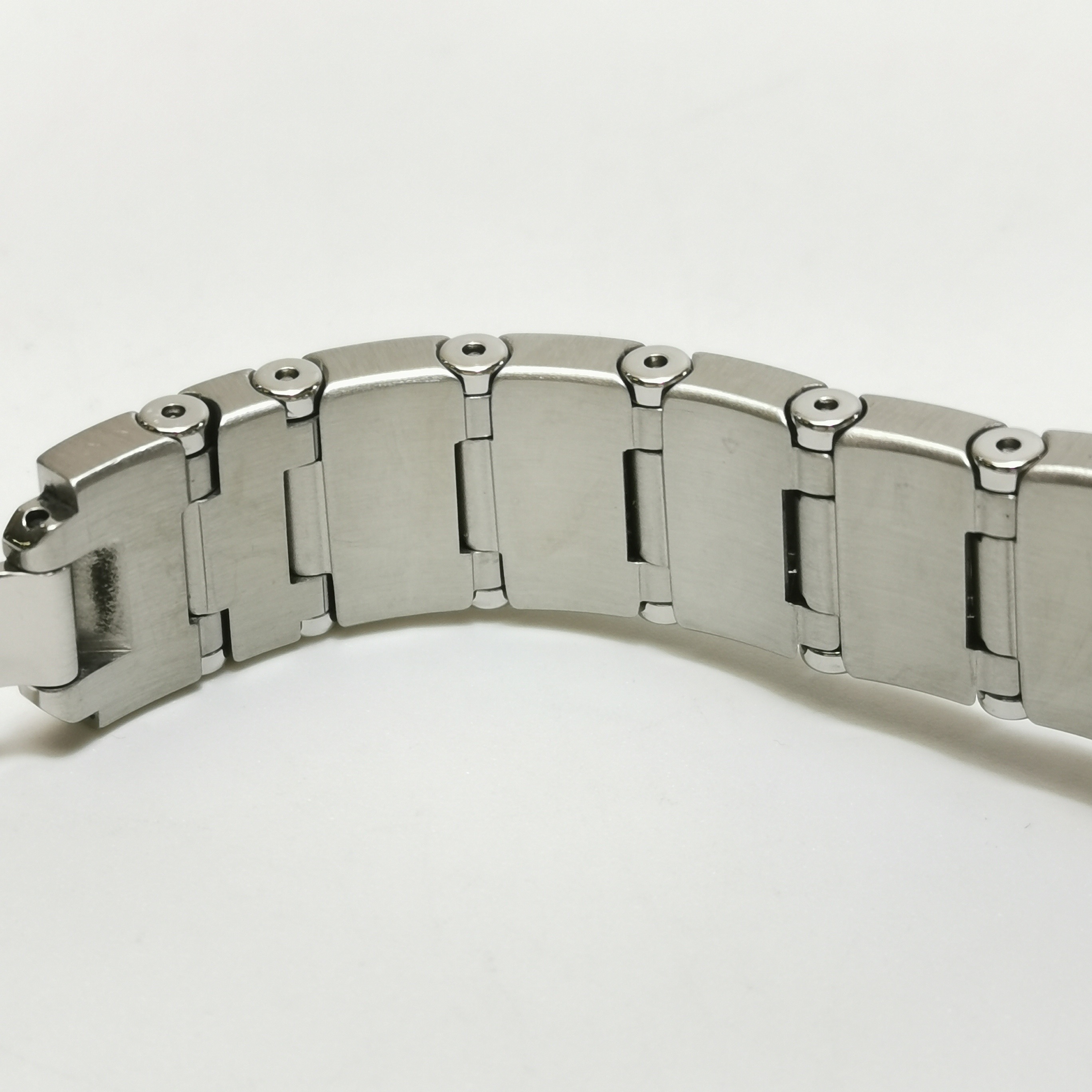 Omega Constellation Diamond Bezel Quartz — photo 10 of 12