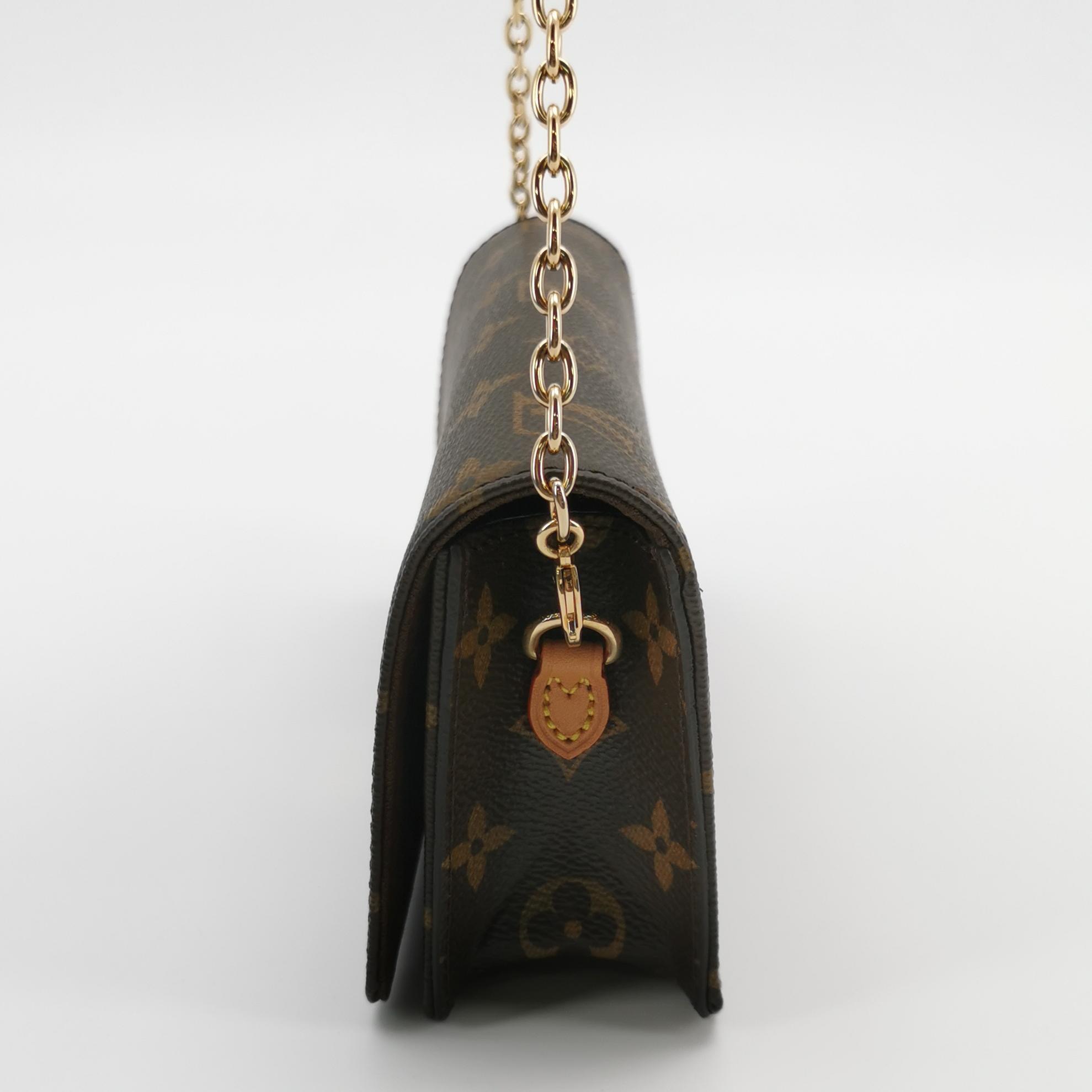 Louis Vuitton(LV) Lily Wallet on Chain Monogram Canvas — photo 5 of 14