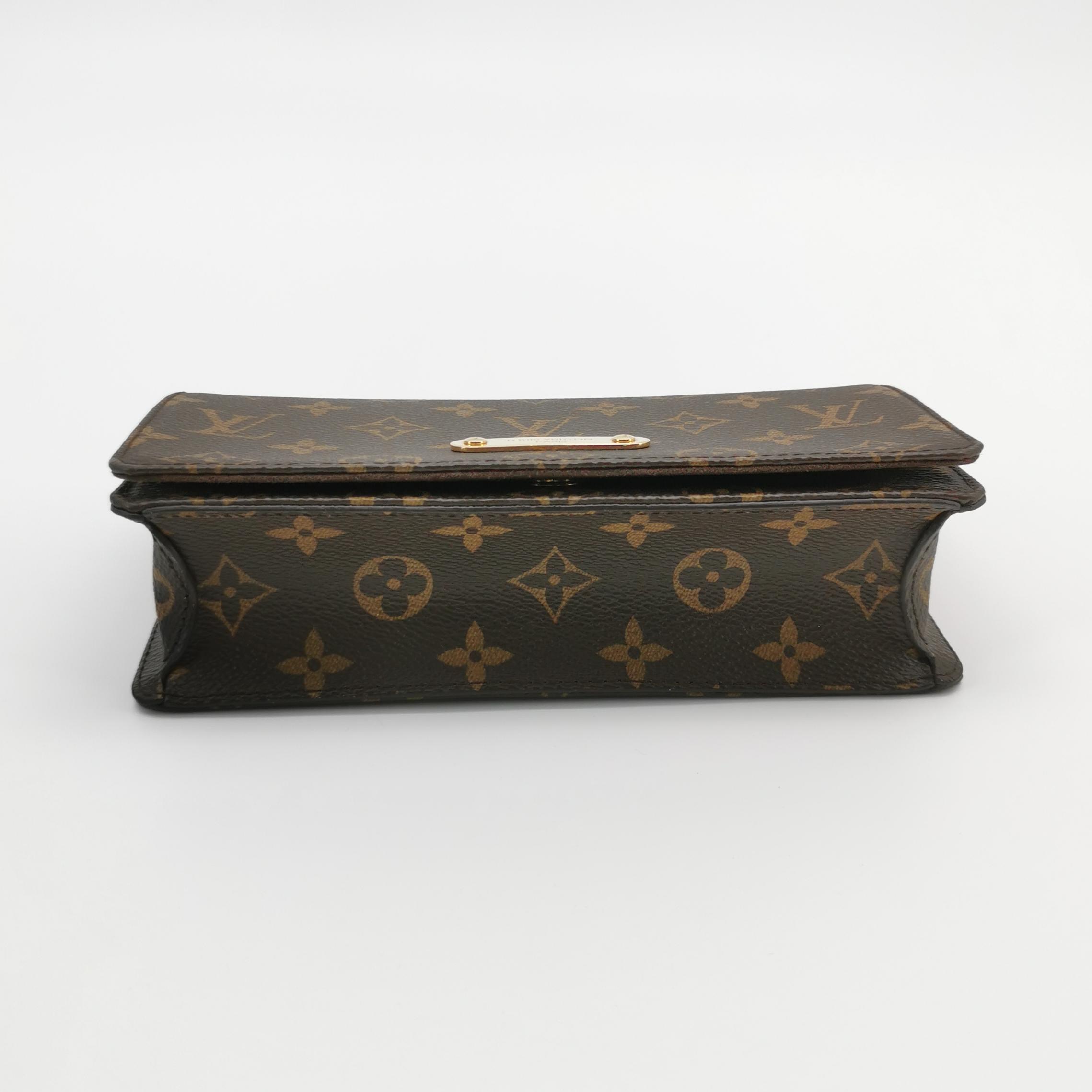 Louis Vuitton(LV) Lily Wallet on Chain Monogram Canvas — photo 6 of 14
