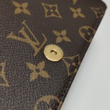Louis Vuitton(LV) Lily Wallet on Chain Monogram Canvas — thumbnail 12