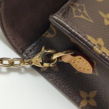 Louis Vuitton(LV) Lily Wallet on Chain Monogram Canvas — thumbnail 13