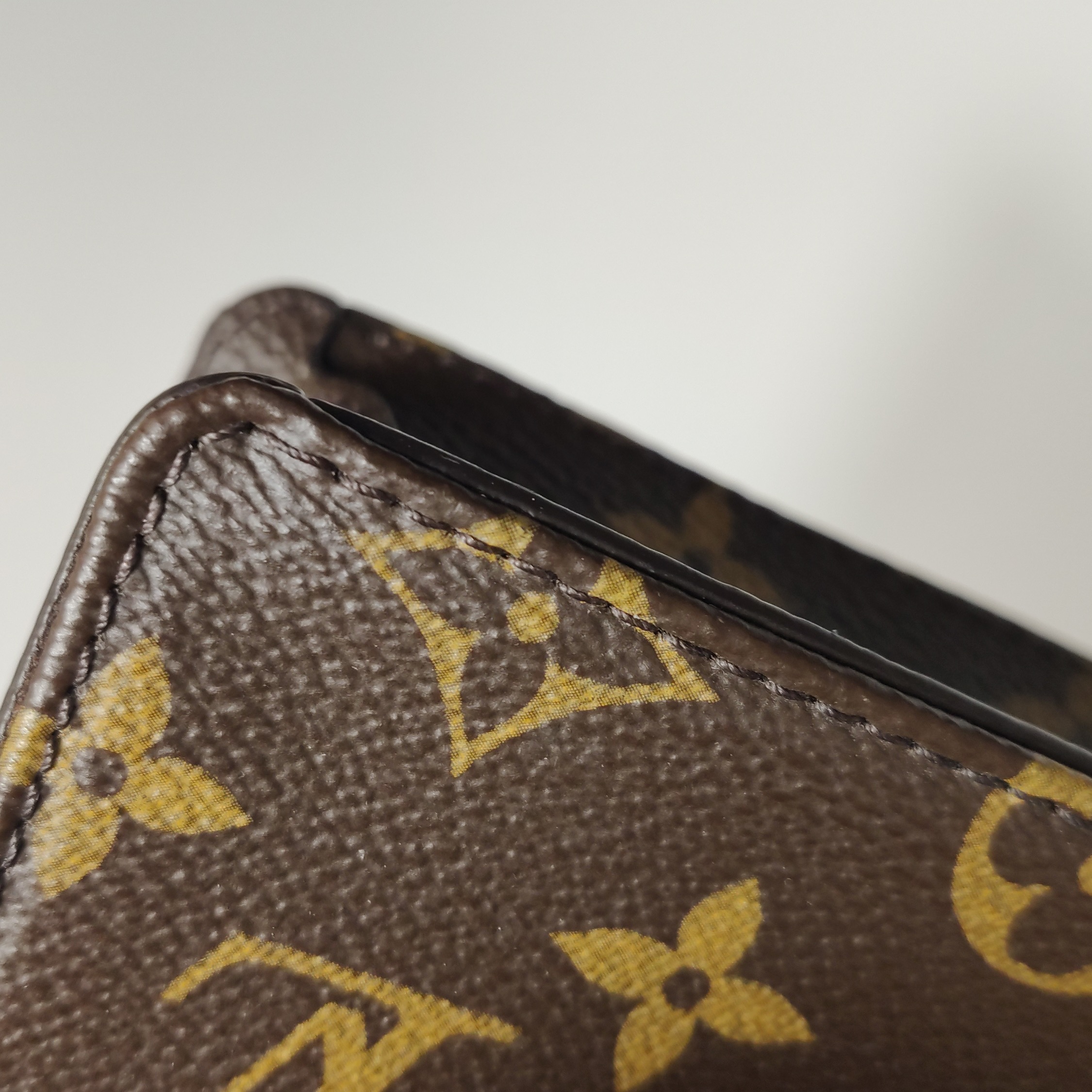 Louis Vuitton(LV) Lily Wallet on Chain Monogram Canvas — photo 14 of 14
