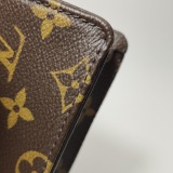 Louis Vuitton(LV) Lily Wallet on Chain Monogram Canvas — thumbnail 14
