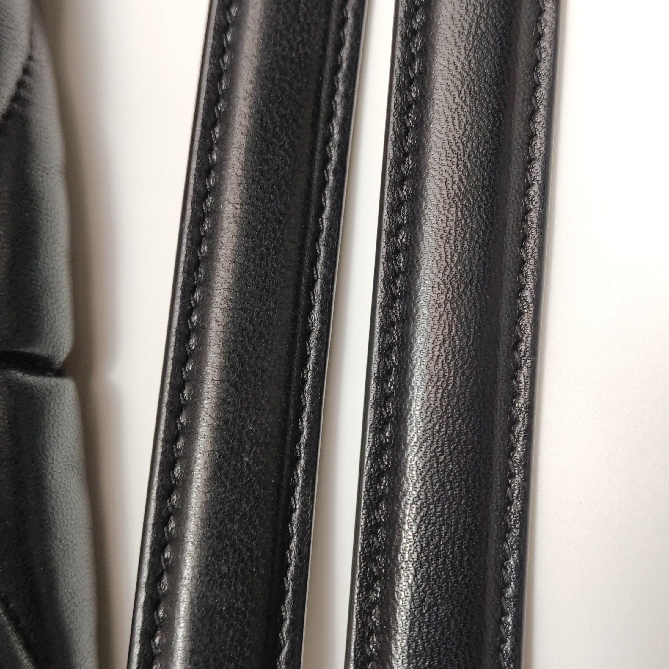 Saint Laurent LouLou Puffer Shoulder Bag Quilted Leather Medium — photo 21 of 24