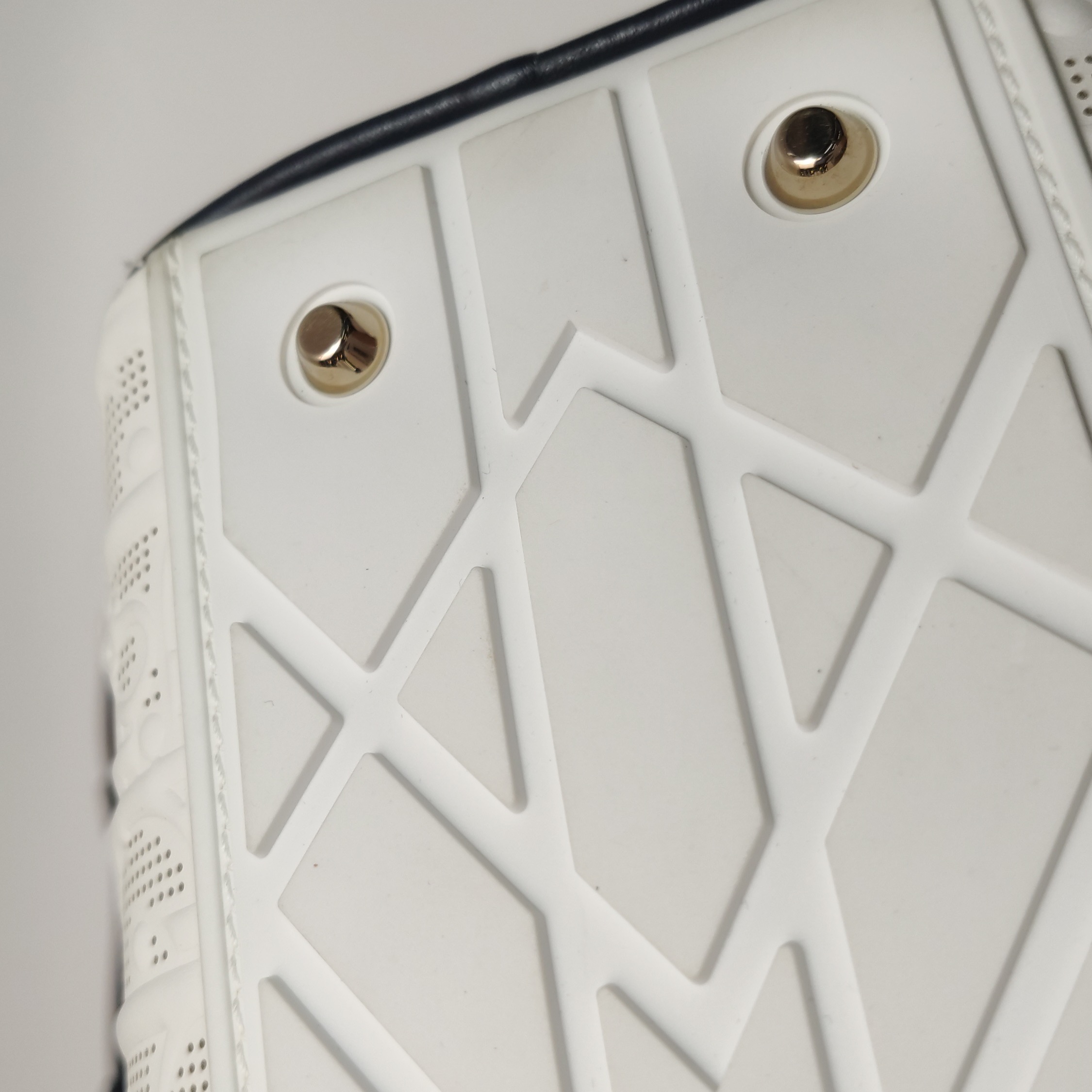 Christian Dior Vibe Zip Bowling Bag Oblique Perforated and Embossed Calfskin Small — photo 15 of 16
