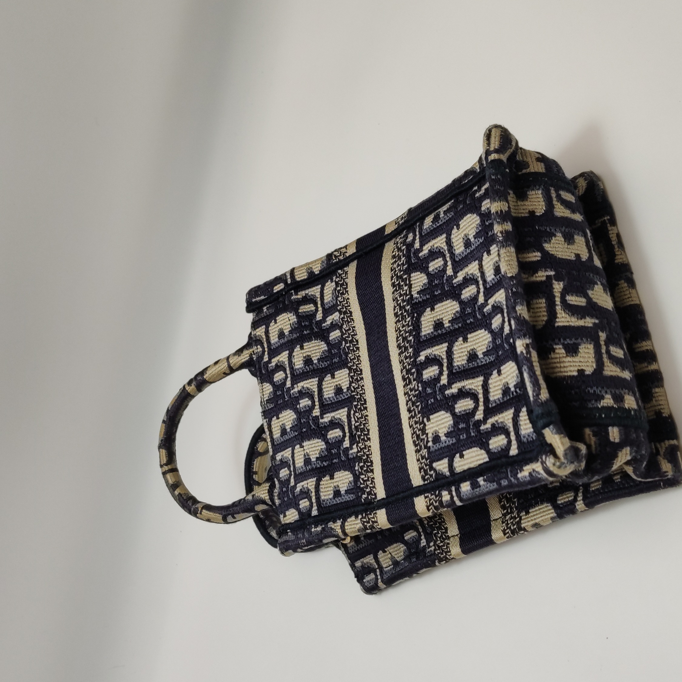 Dior Book Tote Phone Bag Oblique Canvas Mini — photo 10 of 18