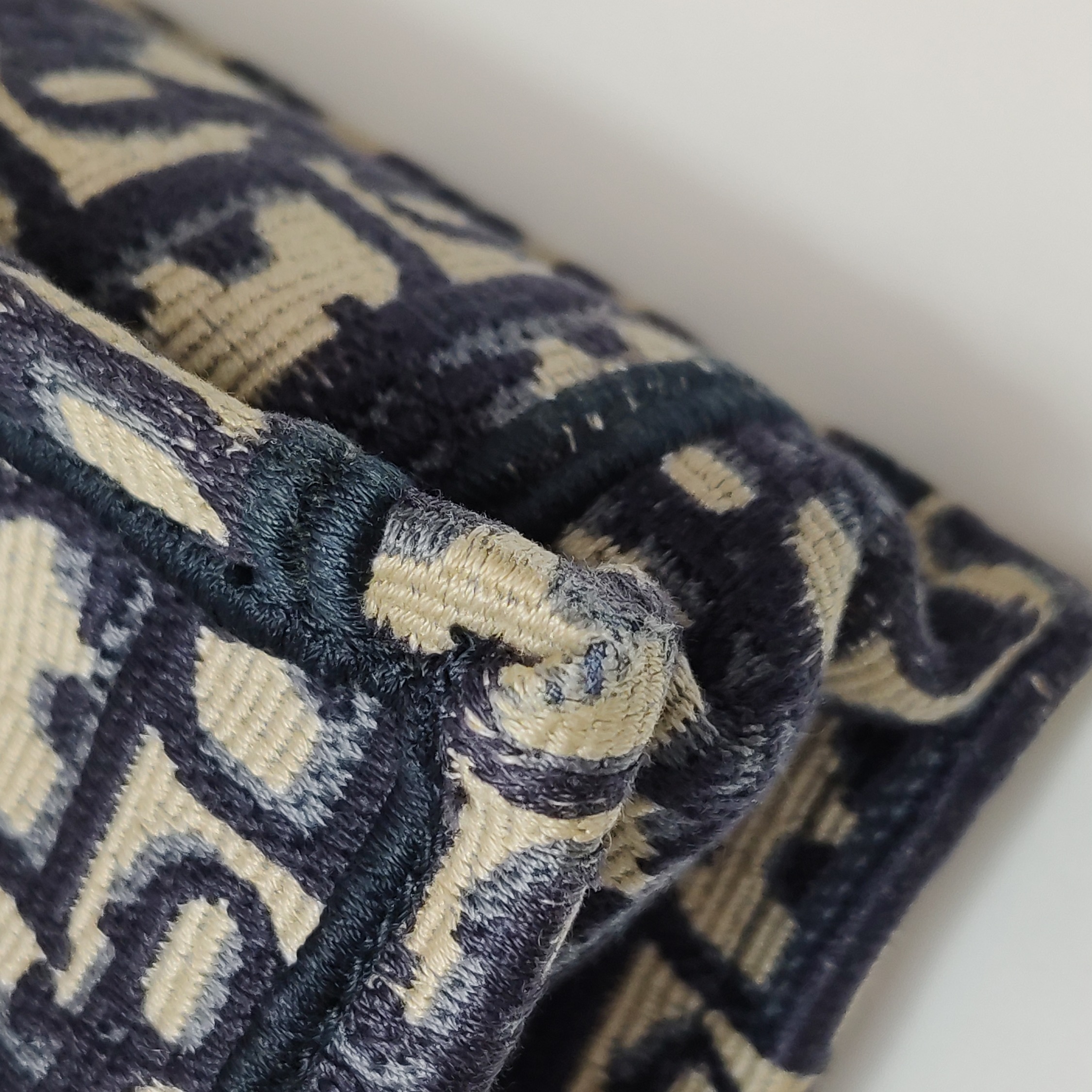 Dior Book Tote Phone Bag Oblique Canvas Mini — photo 13 of 18