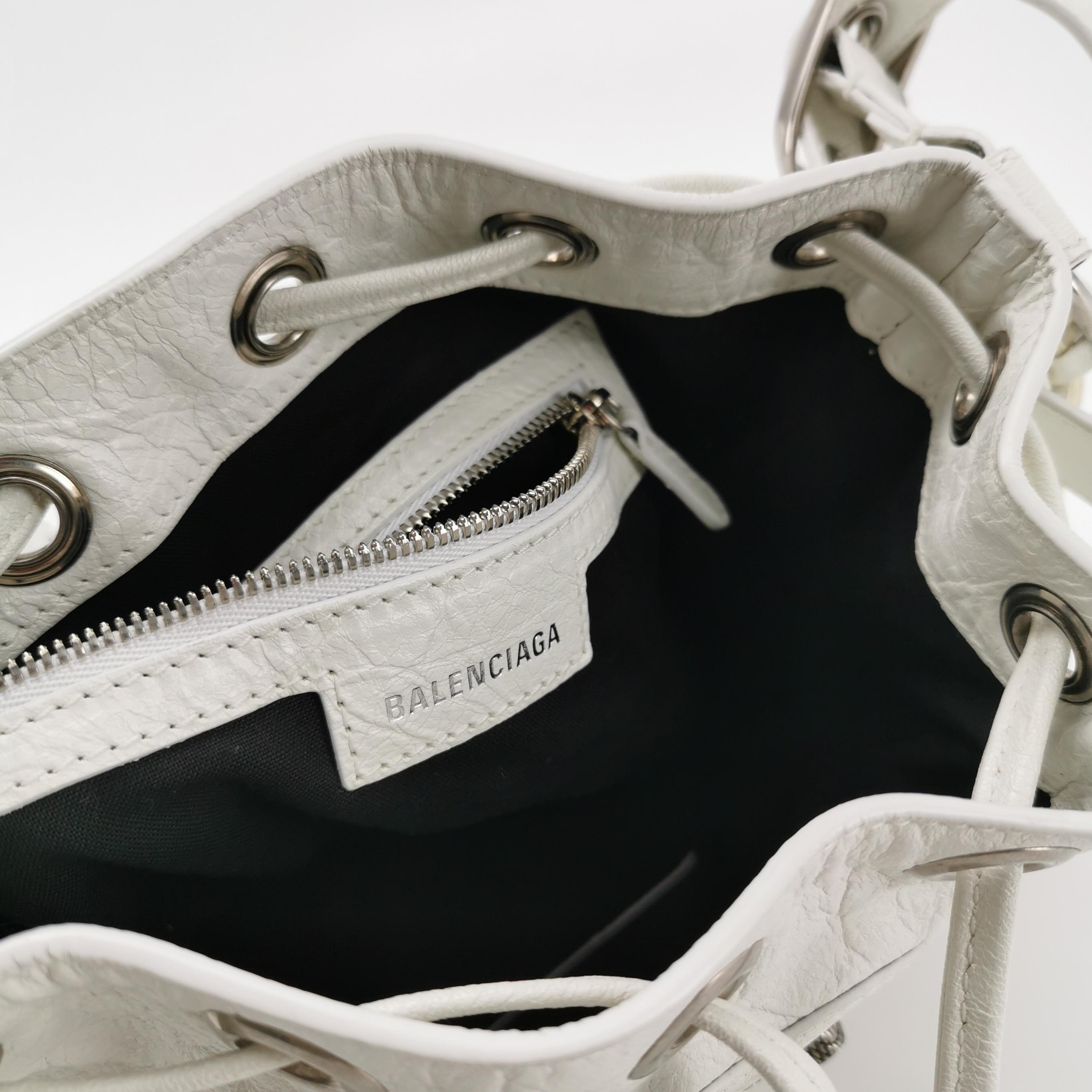 Balenciaga Le Cagole Giant Studs Bucket Bag Leather XS — photo 8 of 15
