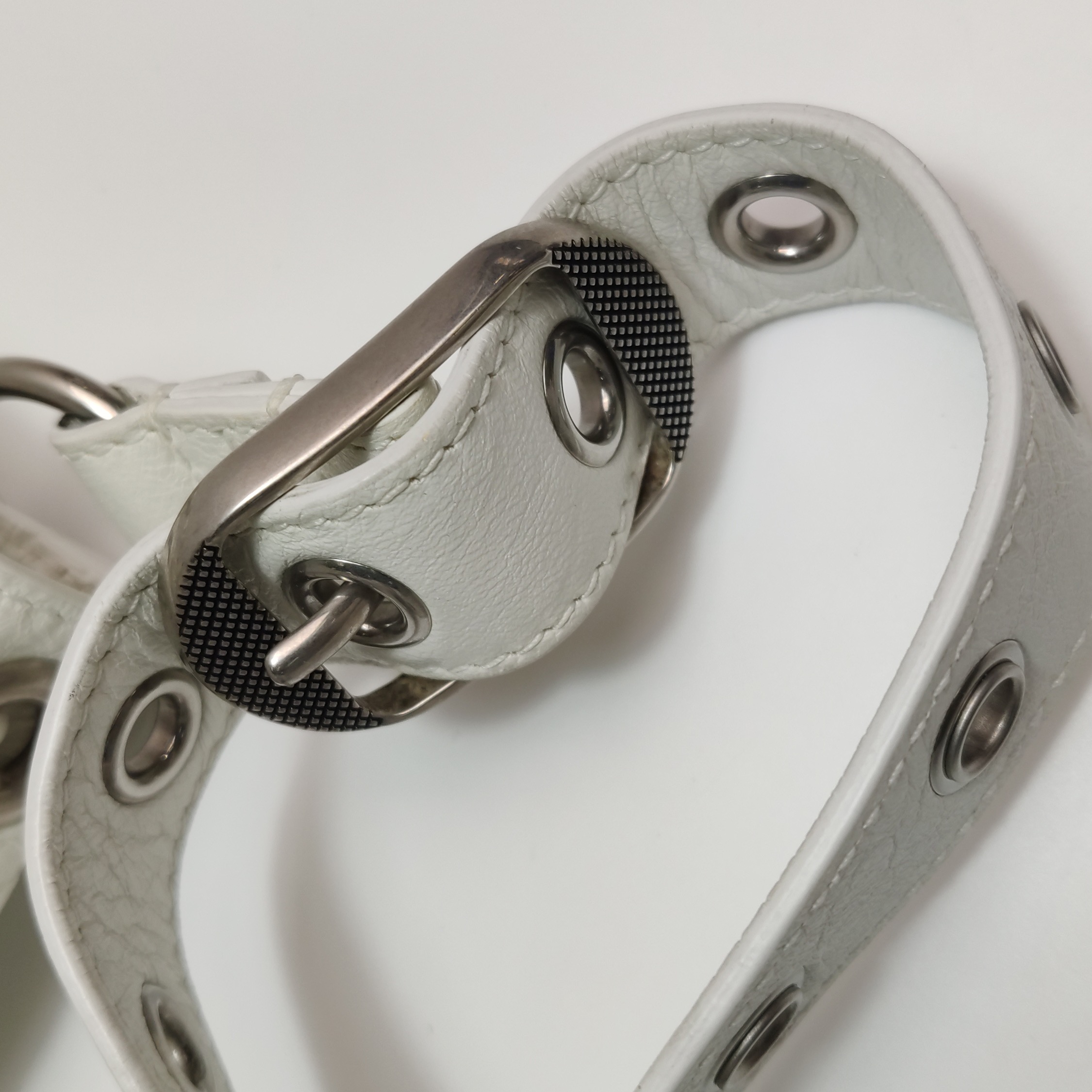 Balenciaga Le Cagole Giant Studs Bucket Bag Leather XS — photo 13 of 15