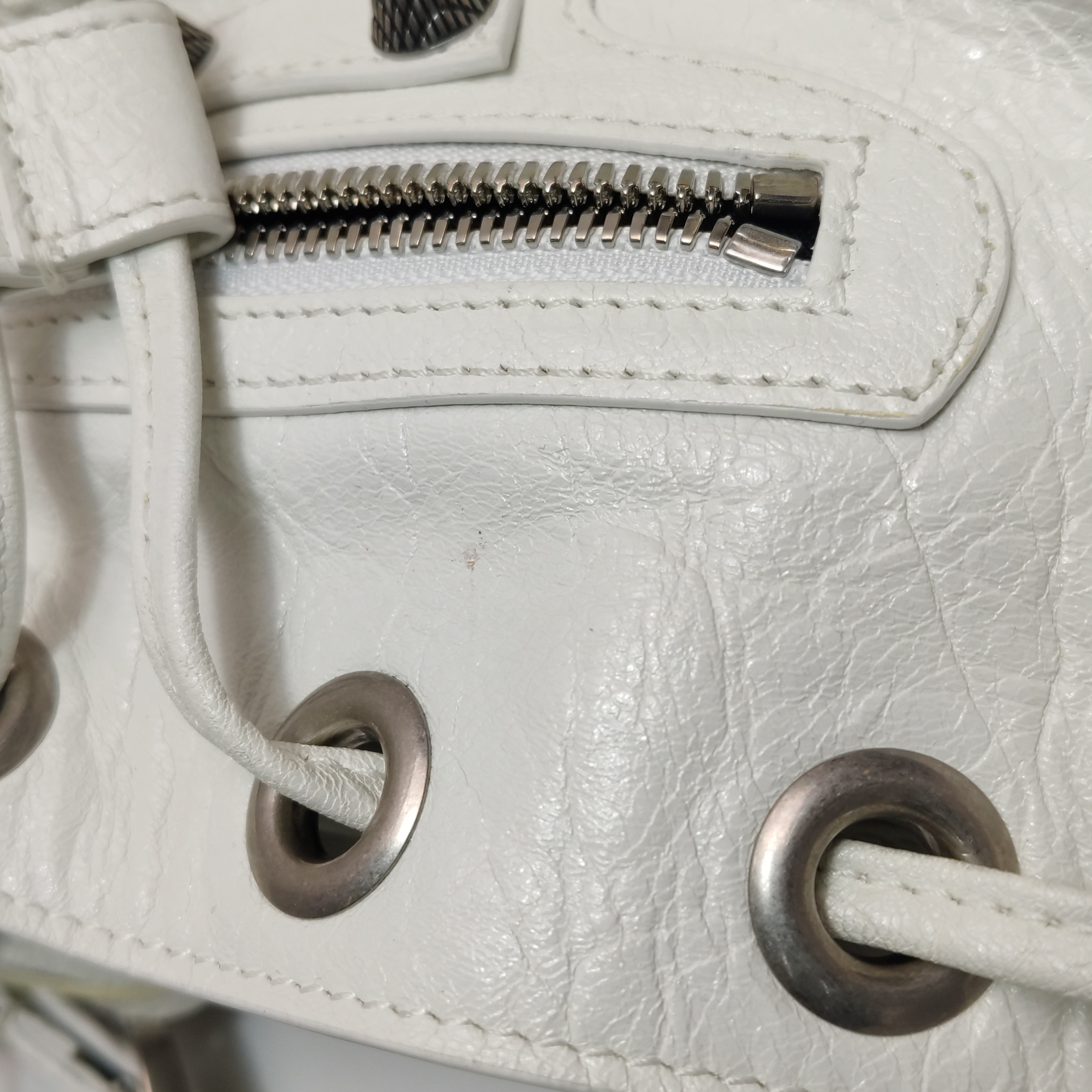 Balenciaga Le Cagole Giant Studs Bucket Bag Leather XS — photo 10 of 15