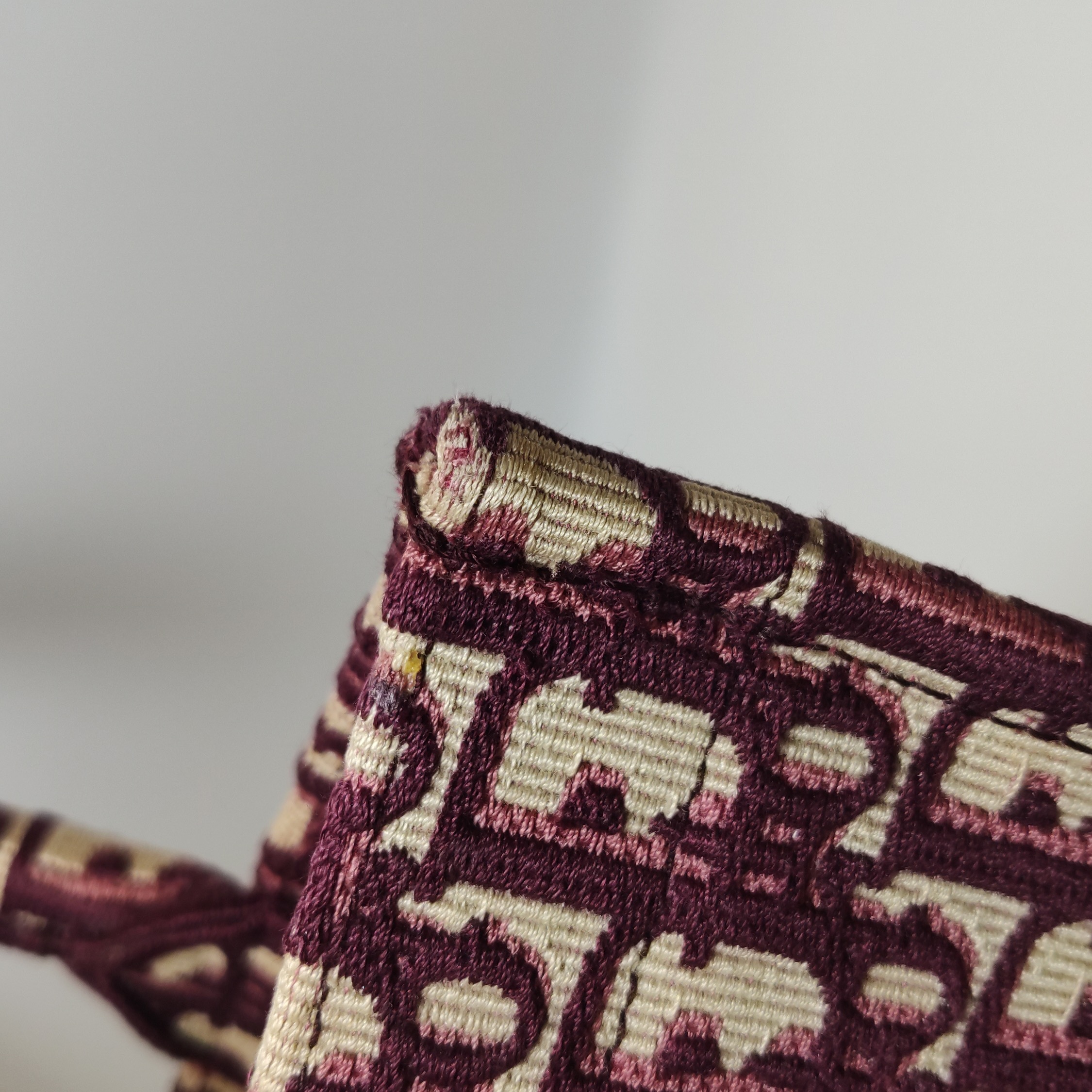 Dior Book Tote Oblique Canvas Medium — photo 15 of 19
