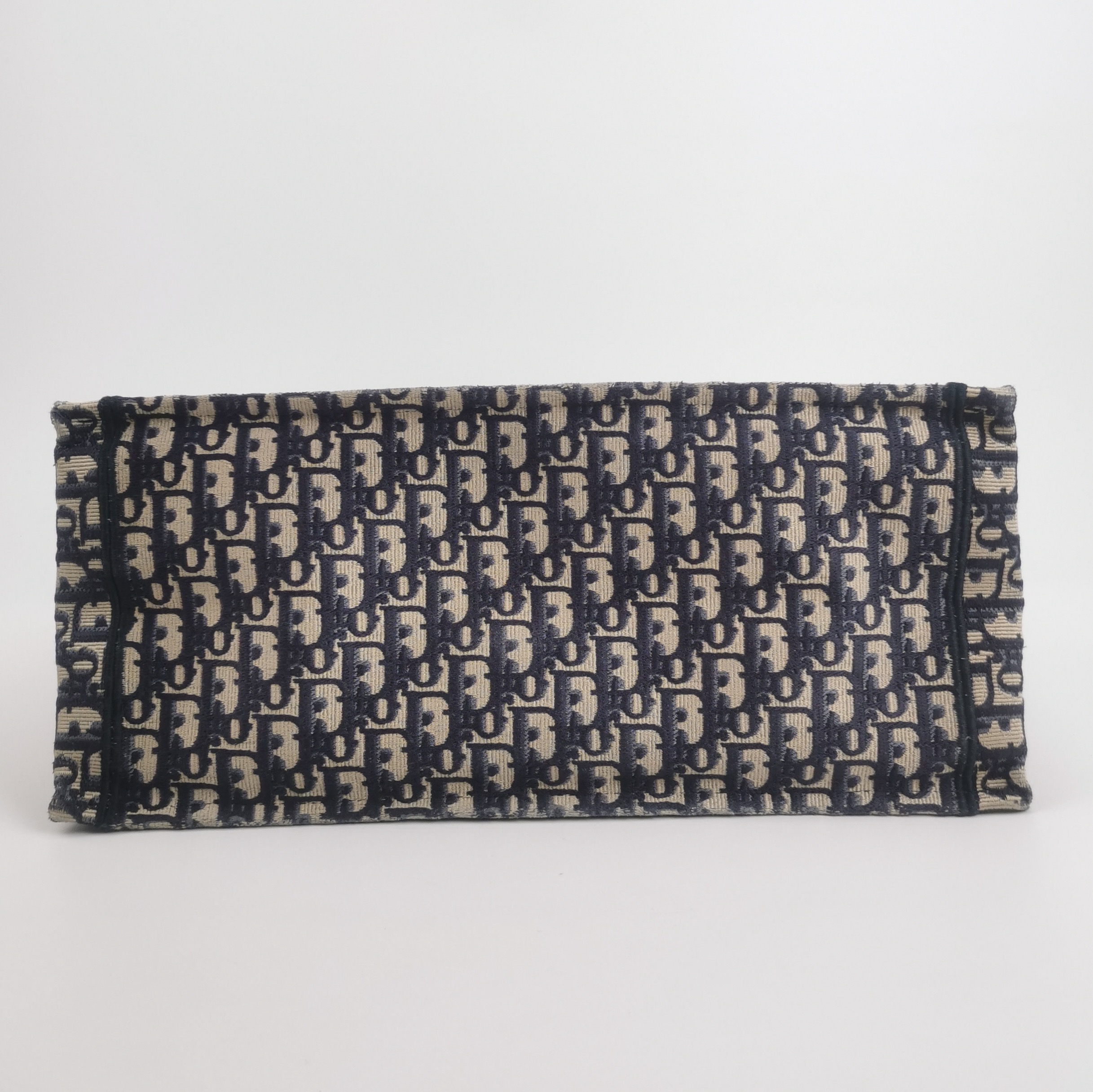 Dior Book Tote Oblique Canvas Large — photo 6 of 17