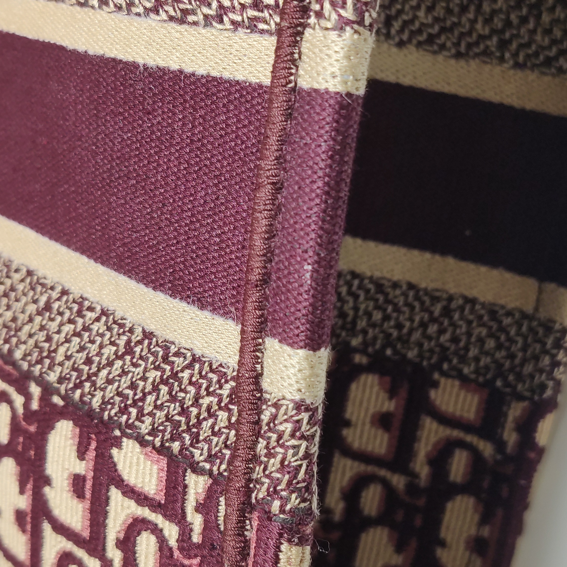 Dior Book Tote Oblique Canvas Large — photo 16 of 22