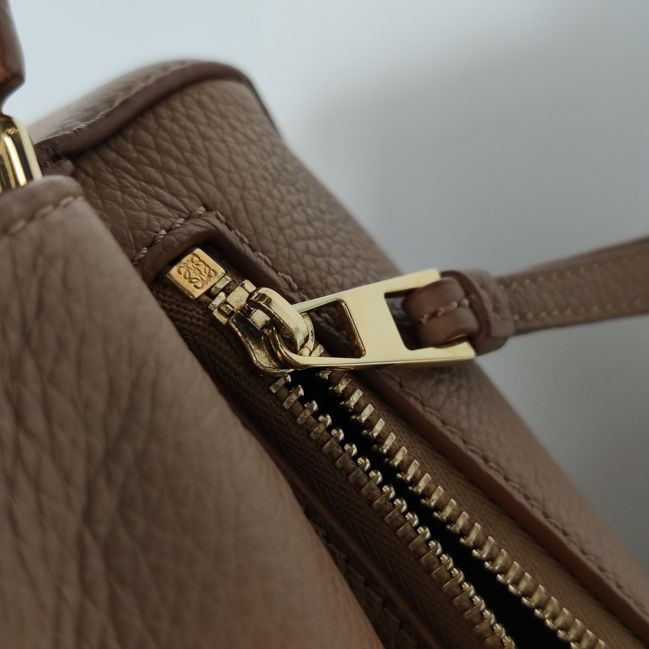 Loewe Puzzle Bag Leather Mini — photo 10 of 11