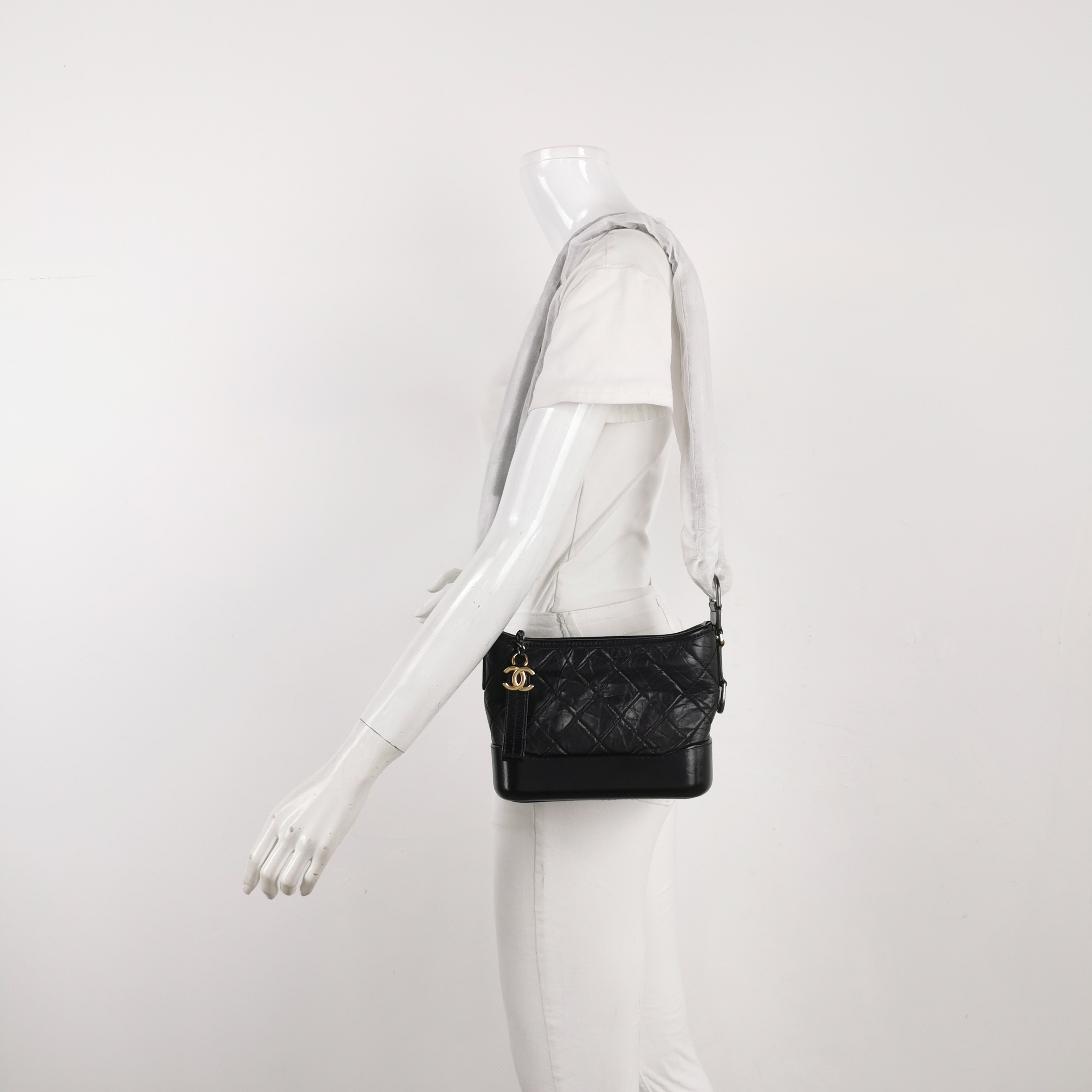 Chanel Gabrielle Hobo Quilted Aged Calfskin Small — alternate view