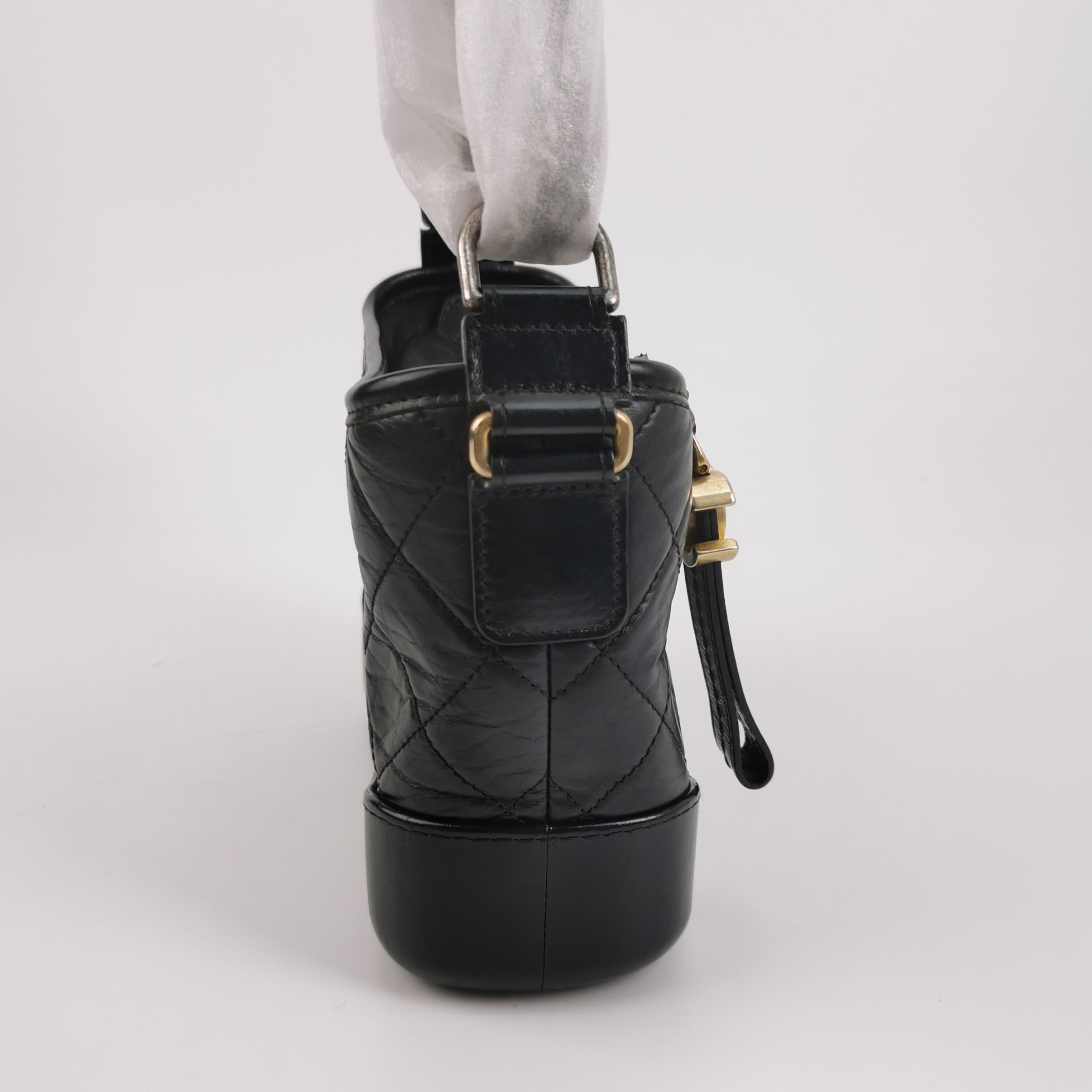 Chanel Gabrielle Hobo Quilted Aged Calfskin Small — photo 4 of 22