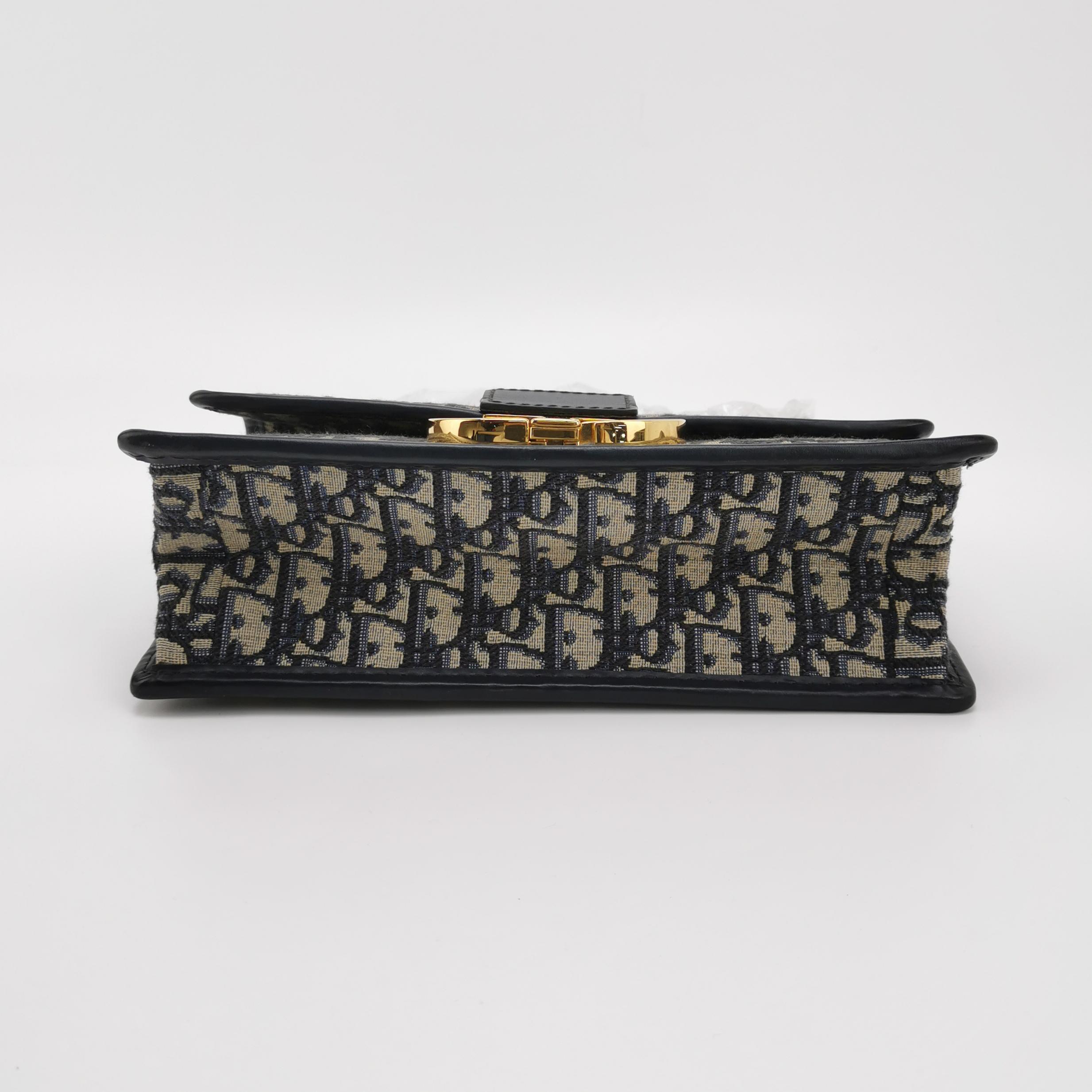Christian Dior 30 Montaigne Chain Flap Bag Oblique Canvas — photo 6 of 24