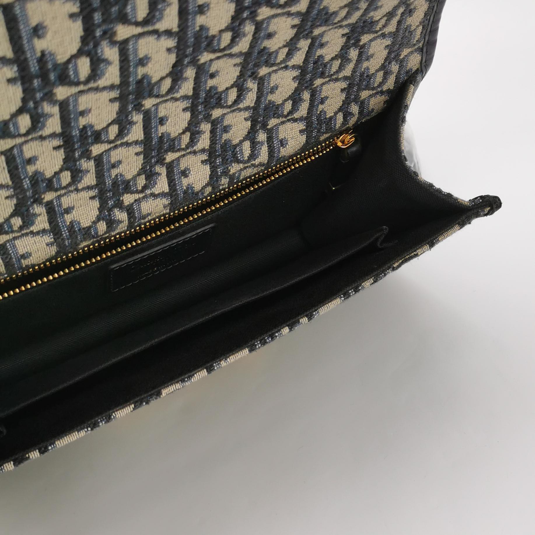 Christian Dior 30 Montaigne Chain Flap Bag Oblique Canvas — photo 7 of 24