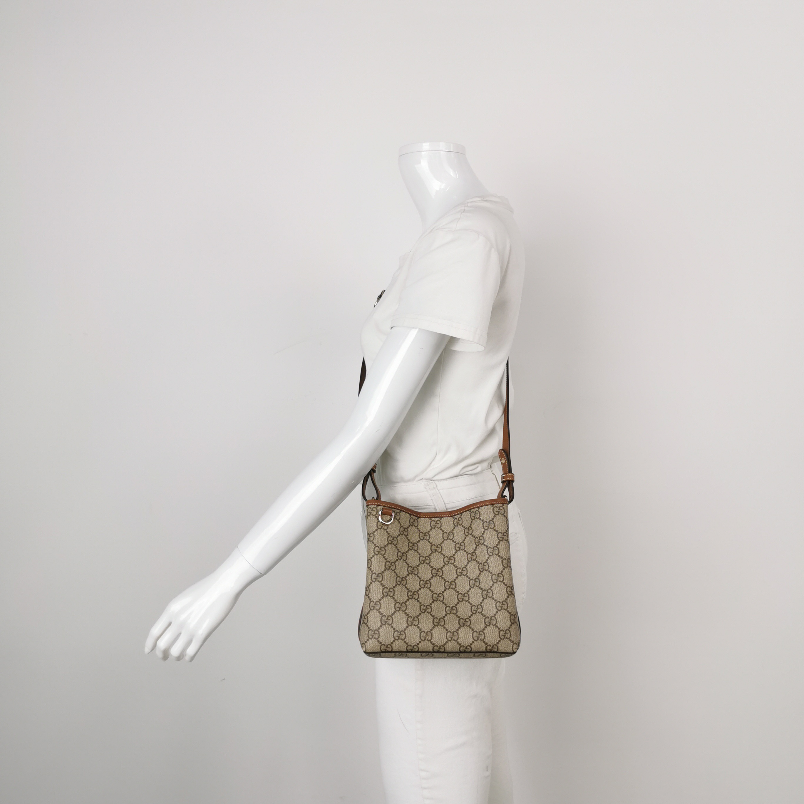 Gucci GG Emblem Bucket Bag GG Coated Canvas Small — photo 2 of 21