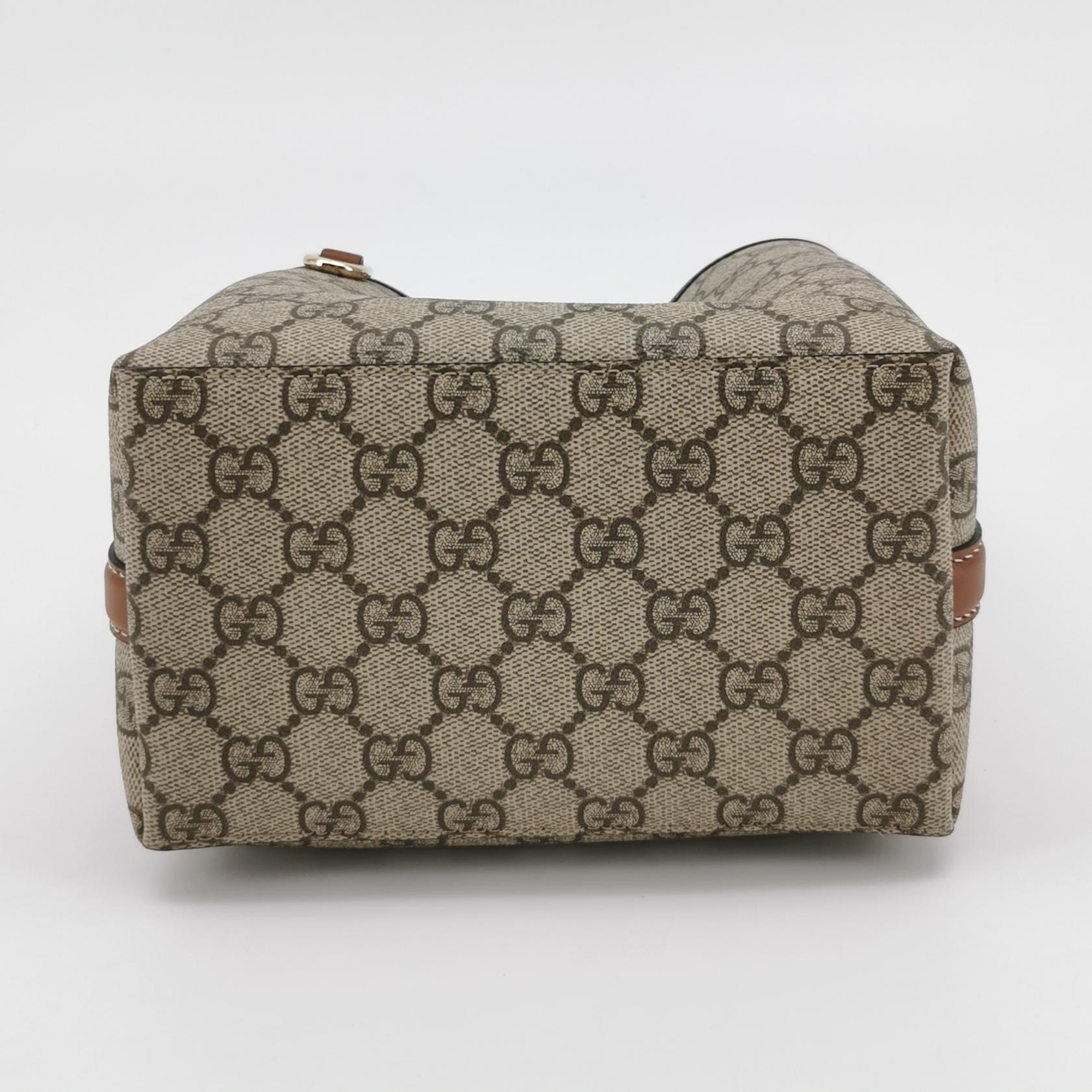 Gucci GG Emblem Bucket Bag GG Coated Canvas Small — photo 6 of 21