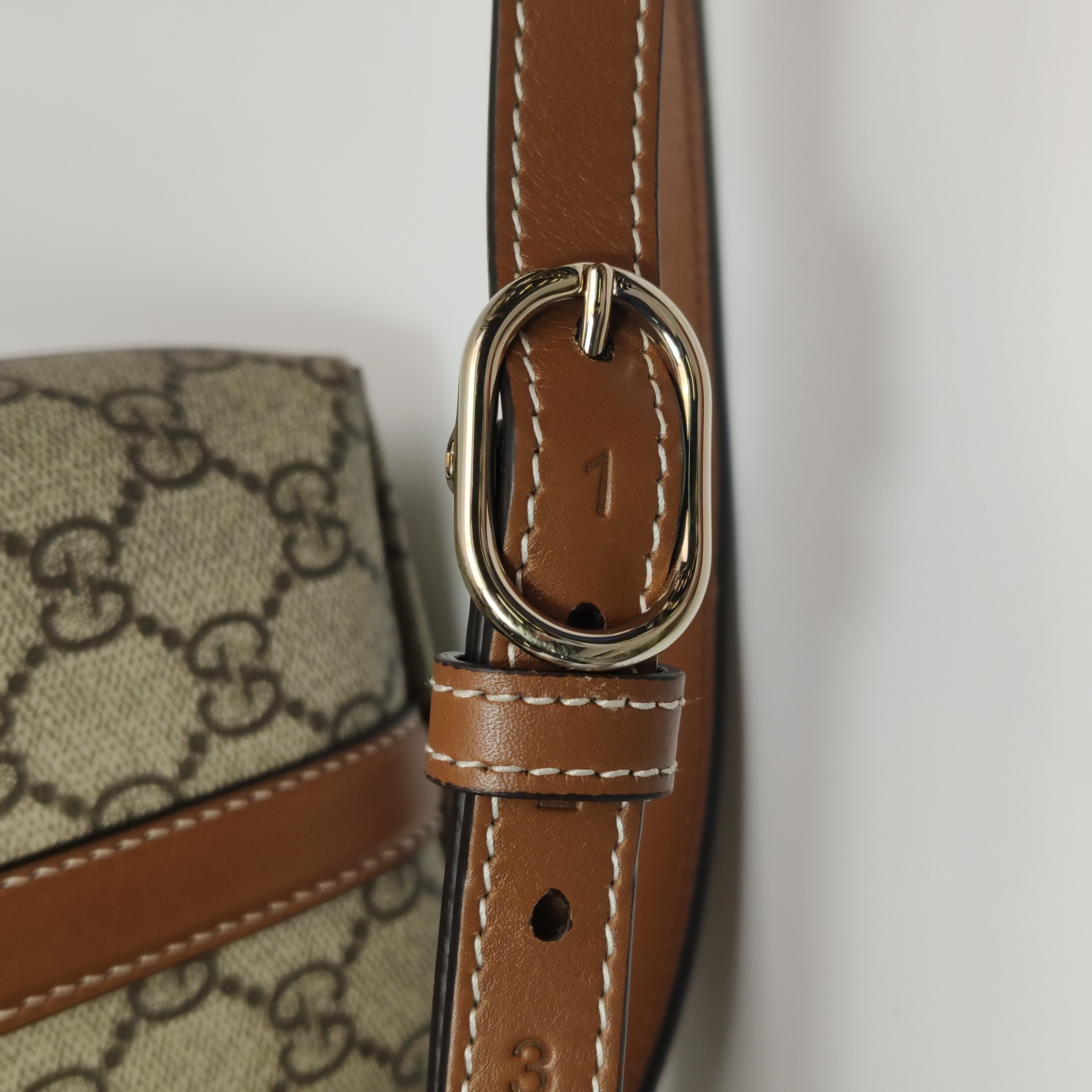 Gucci GG Emblem Bucket Bag GG Coated Canvas Small — photo 15 of 21