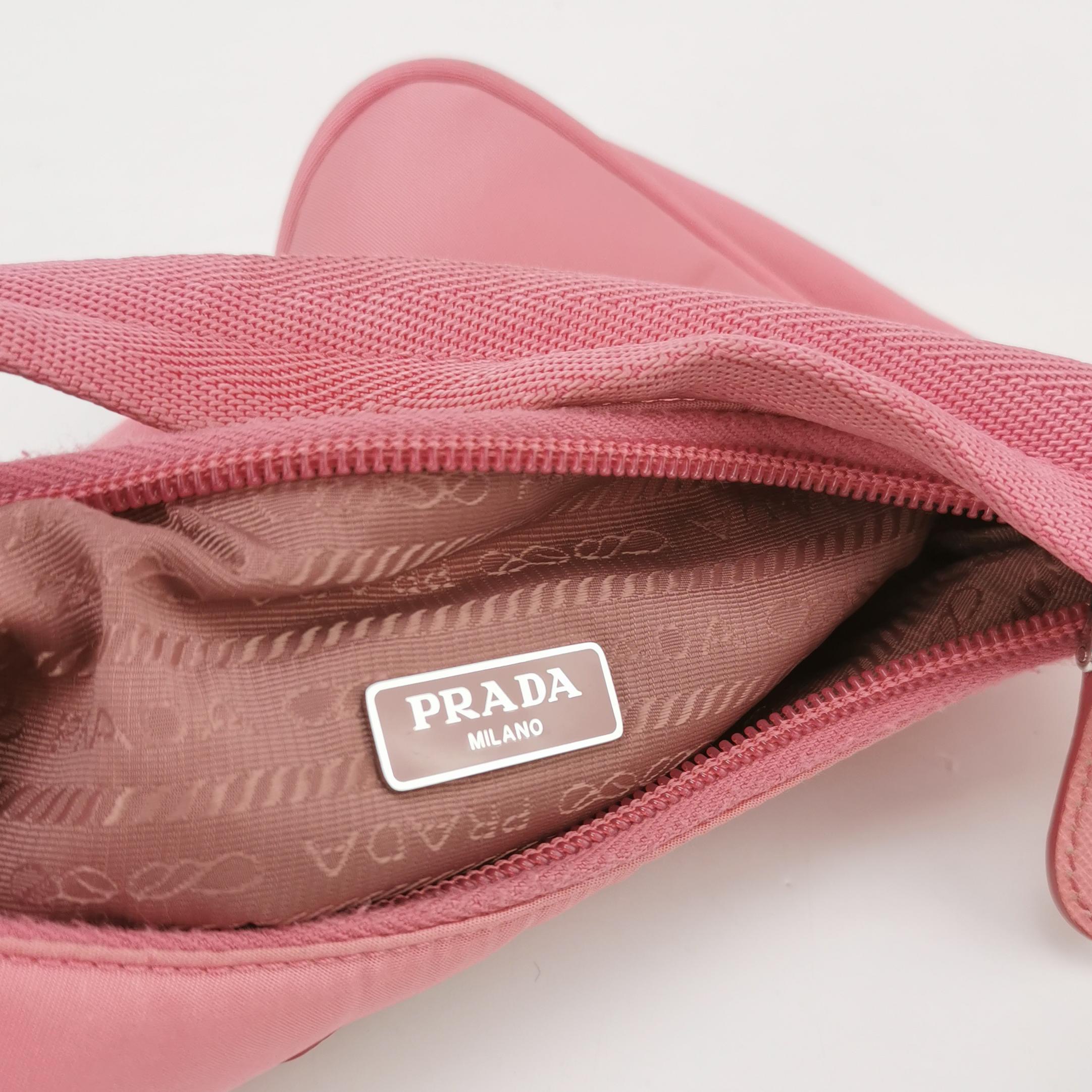 Prada Re-Edition 2000 Hobo Tessuto Mini — photo 8 of 14