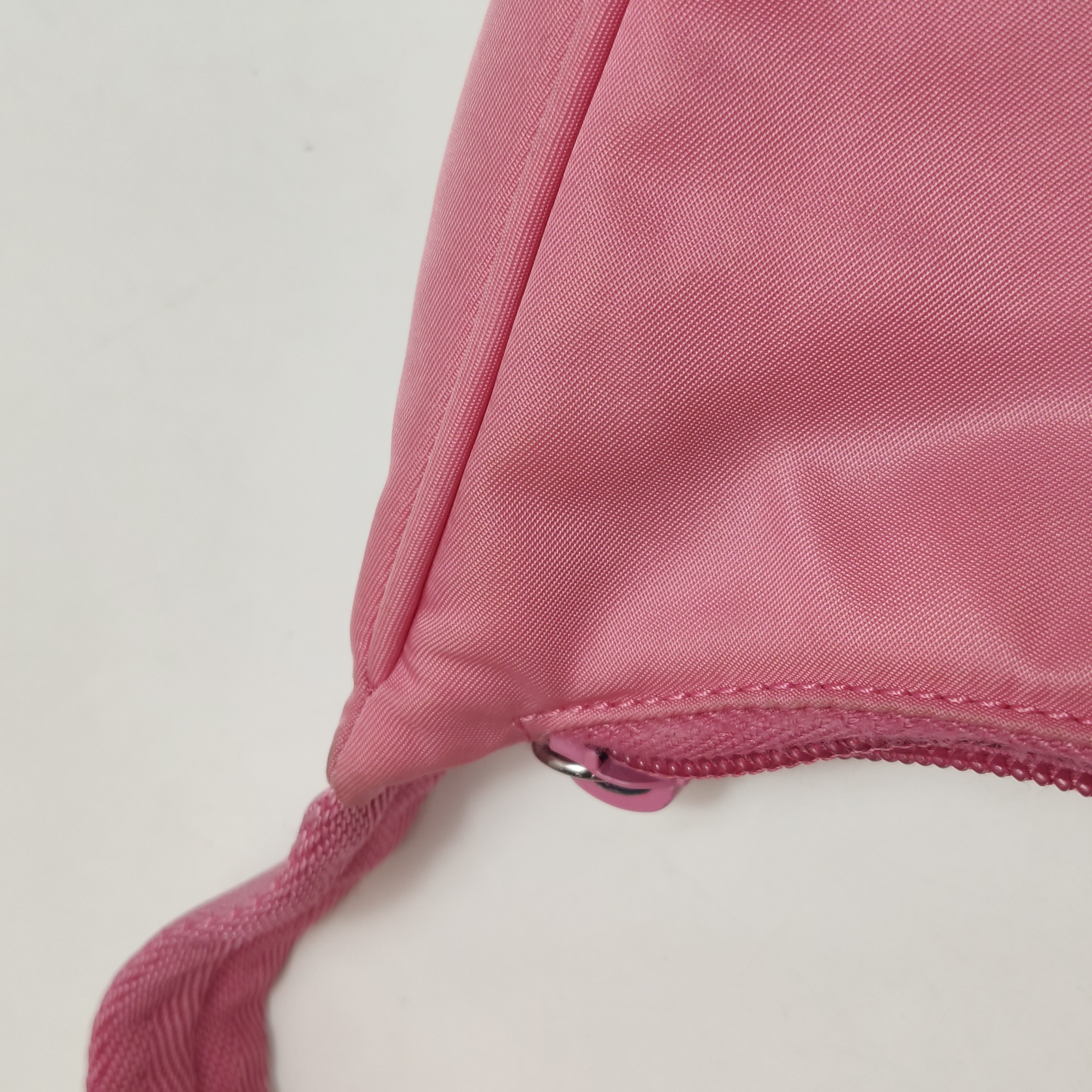 Prada Re-Edition 2000 Hobo Tessuto Mini — photo 12 of 14