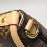 Louis Vuitton(LV) Saumur Handbag Monogram Canvas BB — thumbnail 18