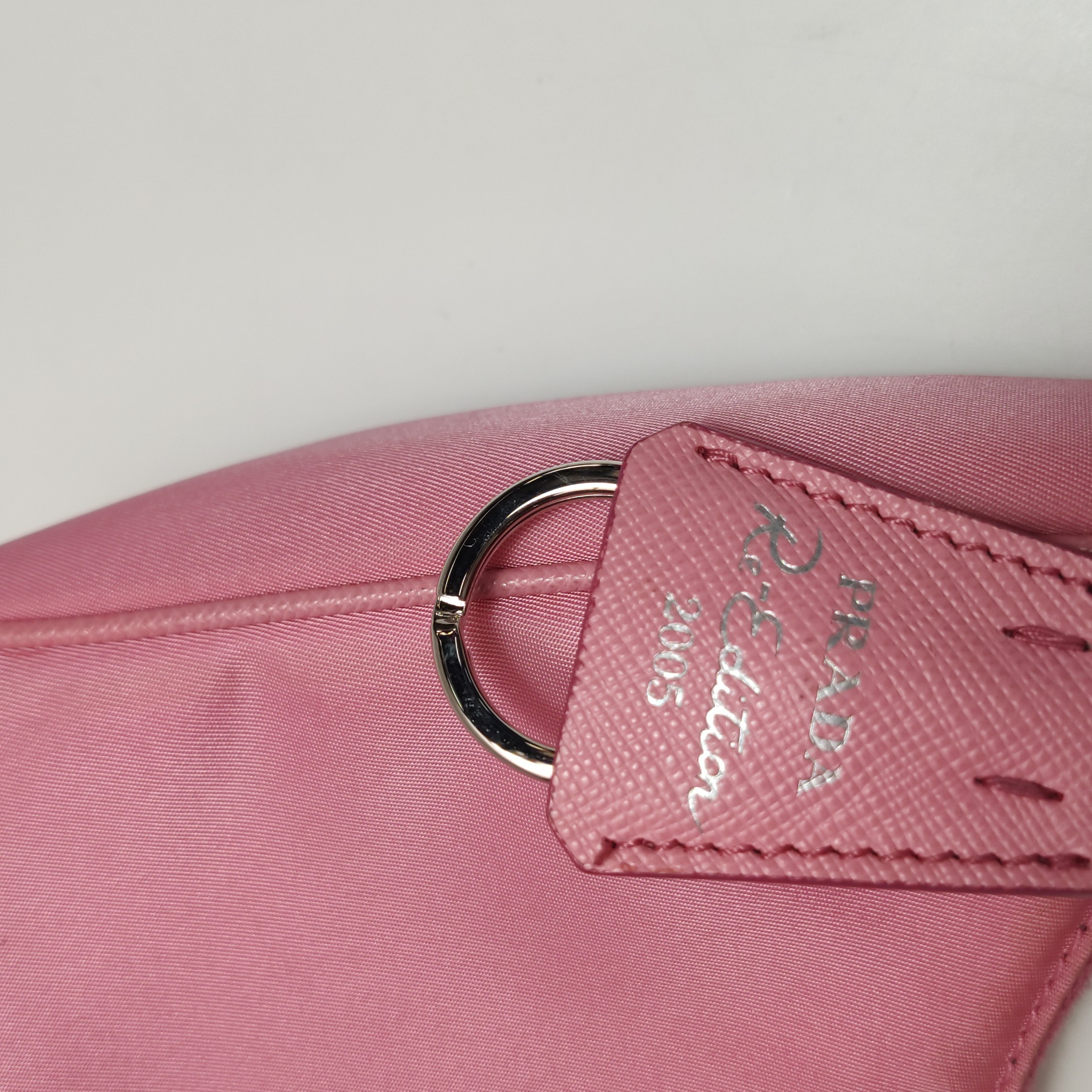 Prada Re-Edition 2000 Hobo Tessuto Mini — photo 15 of 15