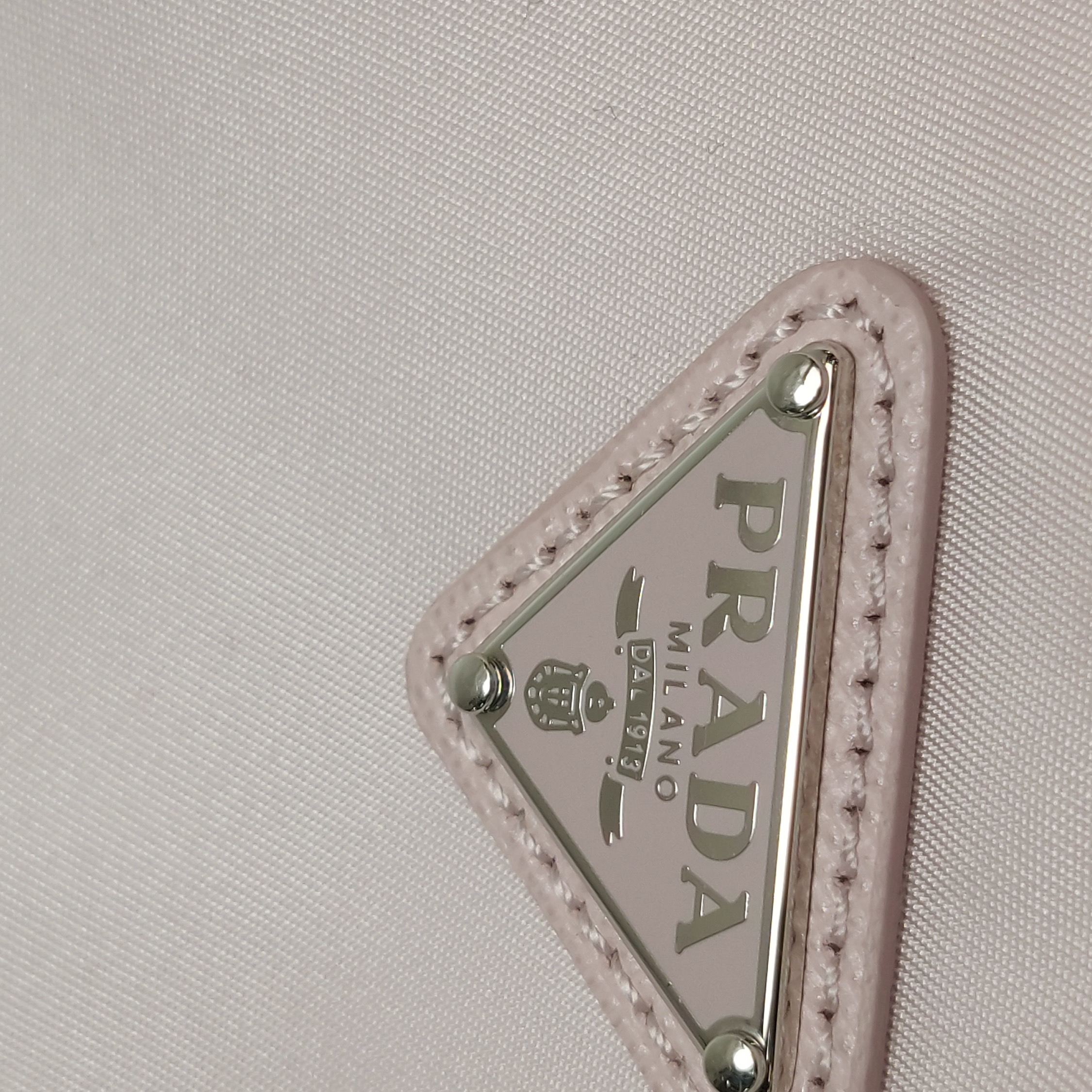 Prada Re-Edition 2000 Hobo Tessuto Mini — photo 9 of 15
