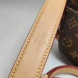 Louis Vuitton(LV) Saumur Handbag Monogram Canvas BB — thumbnail 15
