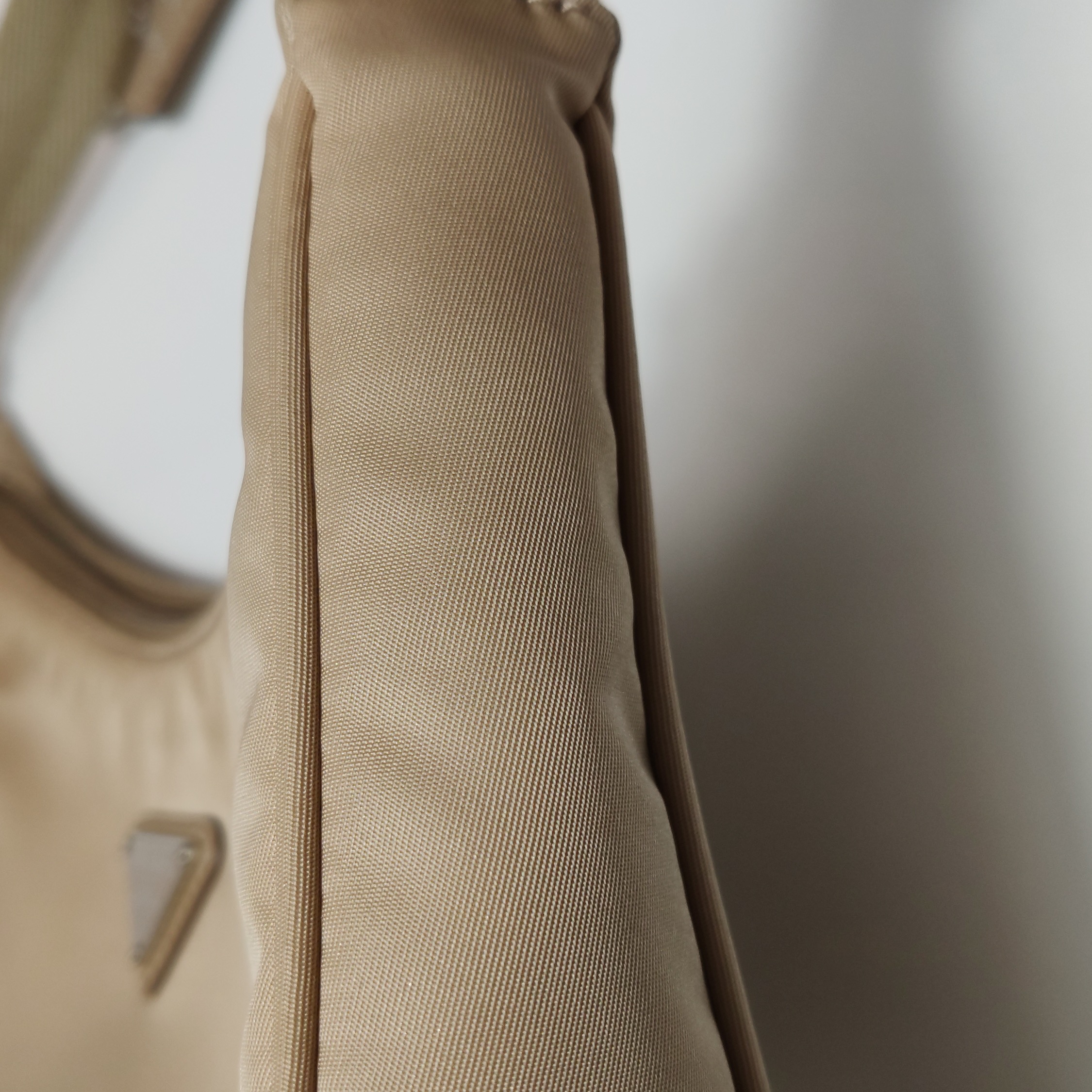 Prada Re-Edition 2000 Hobo Tessuto Mini — photo 12 of 14