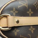 Louis Vuitton(LV) Speedy Bandouliere Bag Monogram Canvas 25 — thumbnail 12