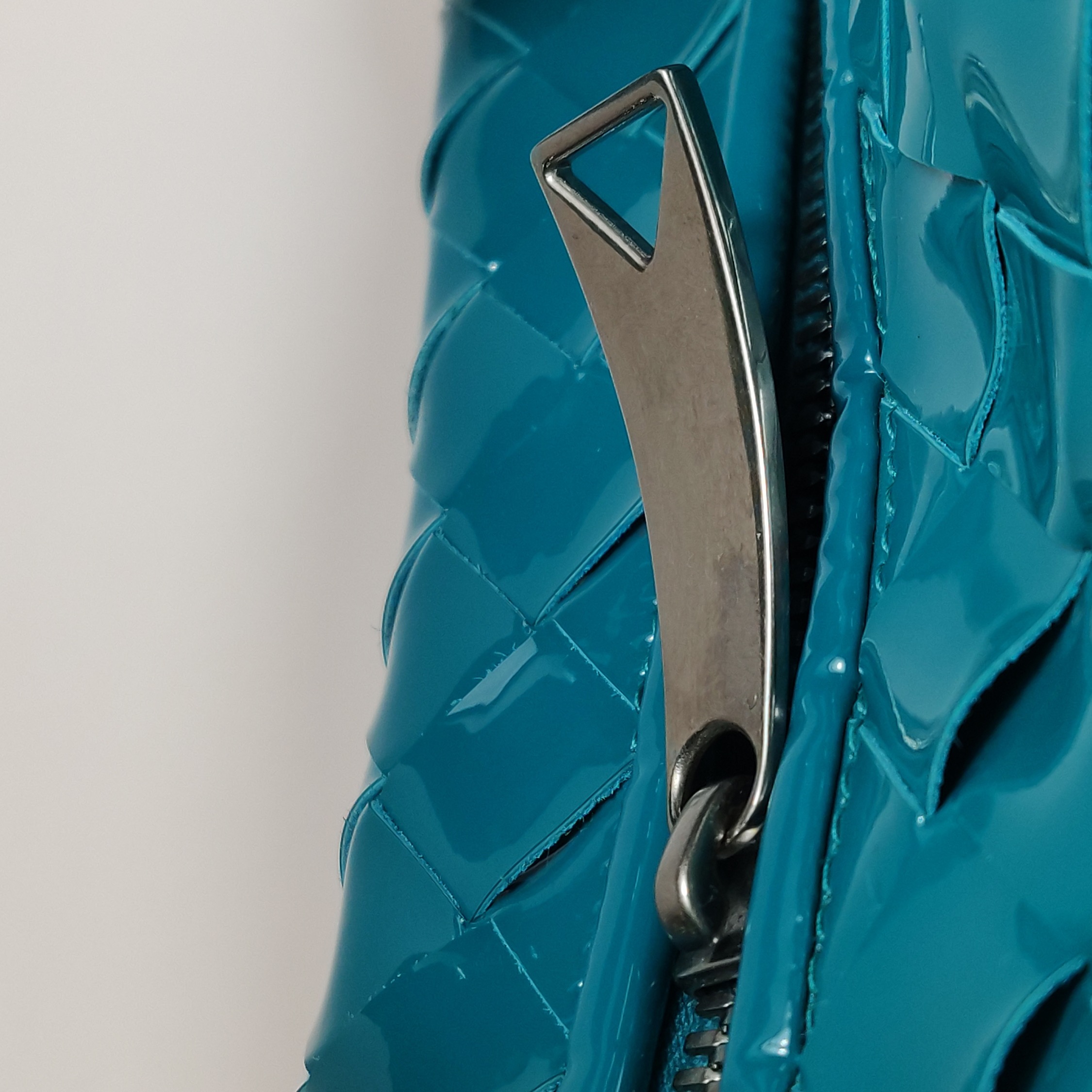 Bottega Veneta BV Jodie Hobo Intrecciato Nappa Mini — photo 9 of 12
