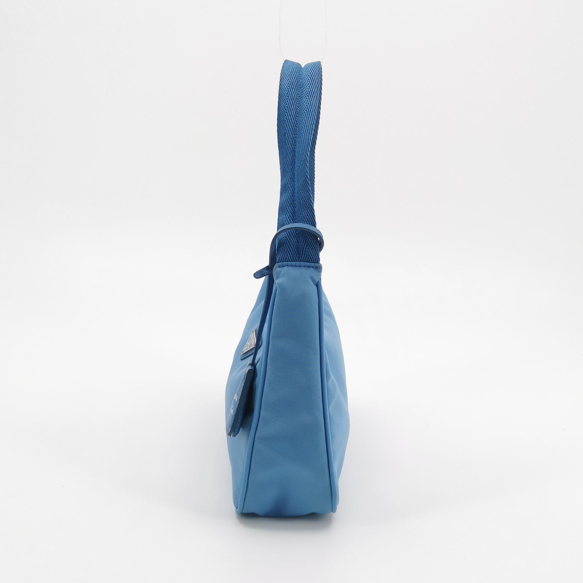 Prada Re-Edition 2000 Hobo Tessuto Mini — photo 5 of 15