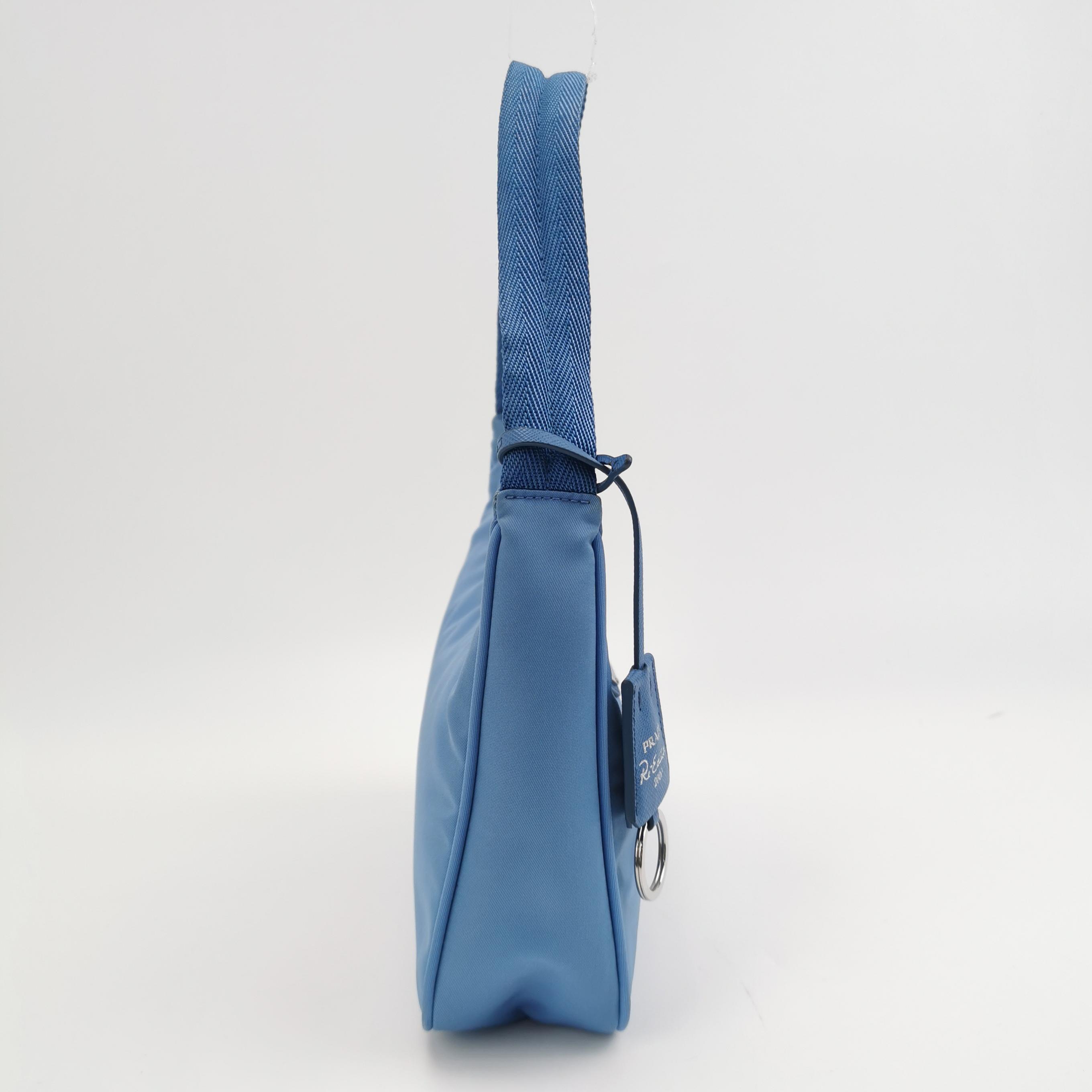 Prada Re-Edition 2000 Hobo Tessuto Mini — photo 4 of 14