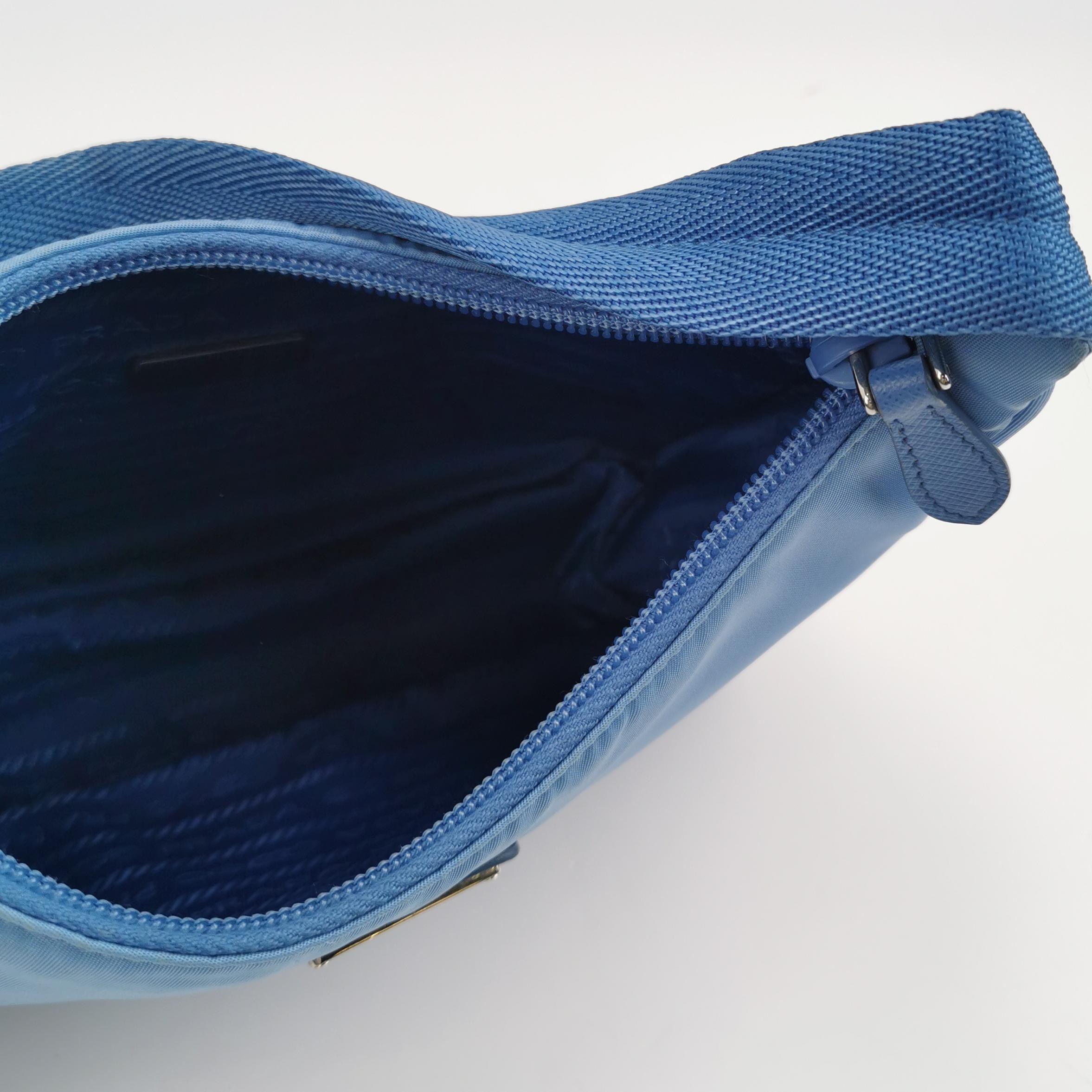 Prada Re-Edition 2000 Hobo Tessuto Mini — photo 7 of 14