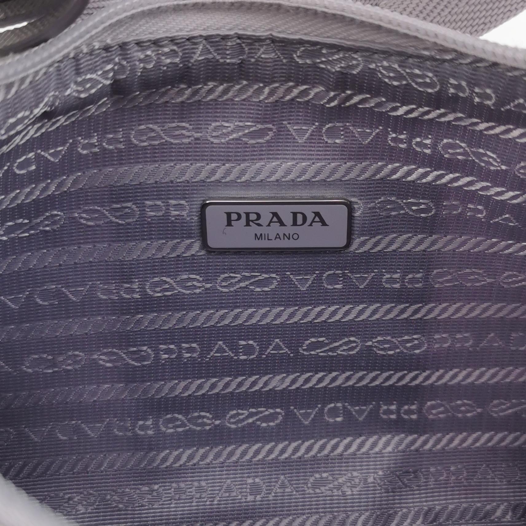 Prada Re-Edition 2000 Hobo Tessuto Mini — photo 7 of 12