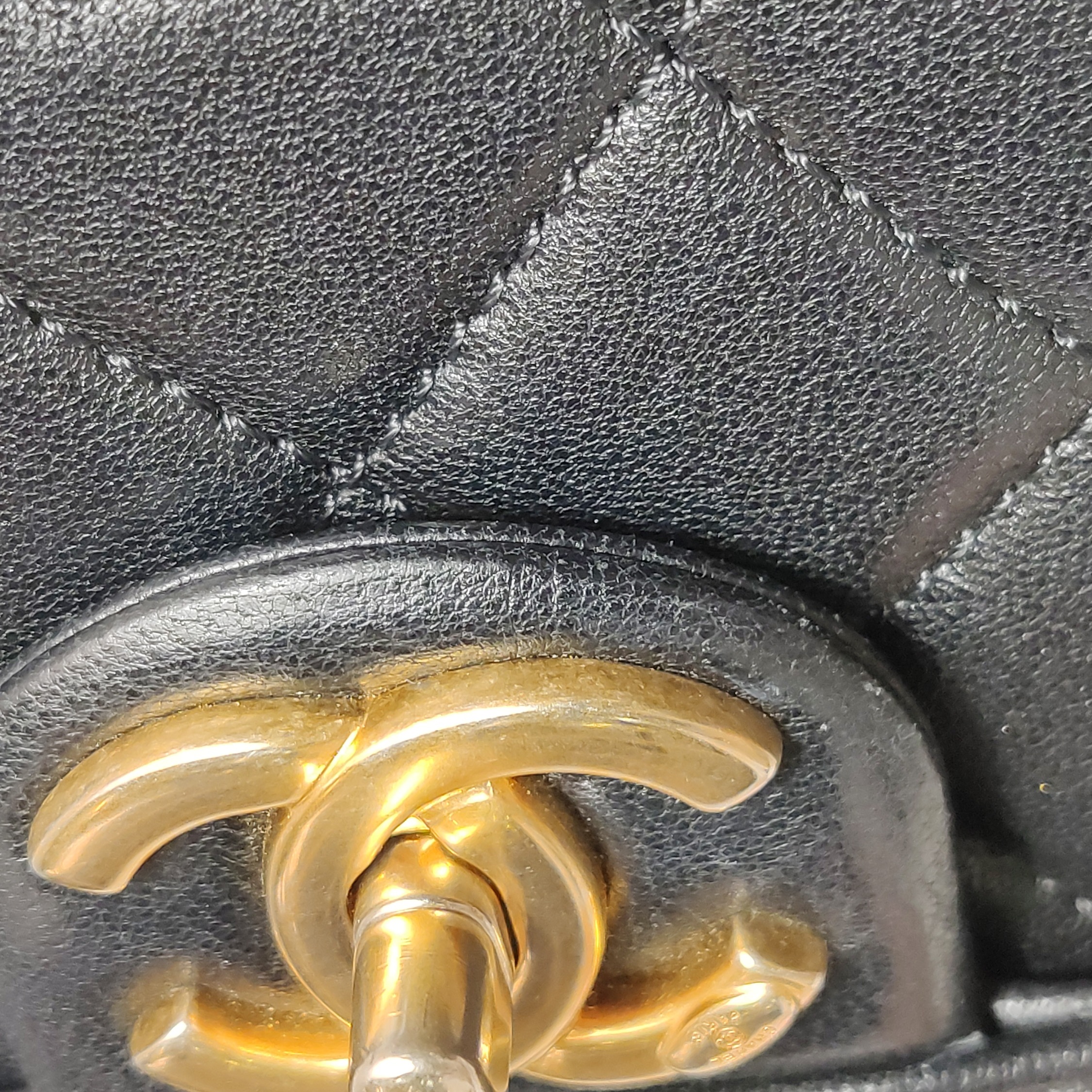 Chanel Chic Pearls Flap Clutch with Chain Quilted Goatskin Mini — photo 15 of 20