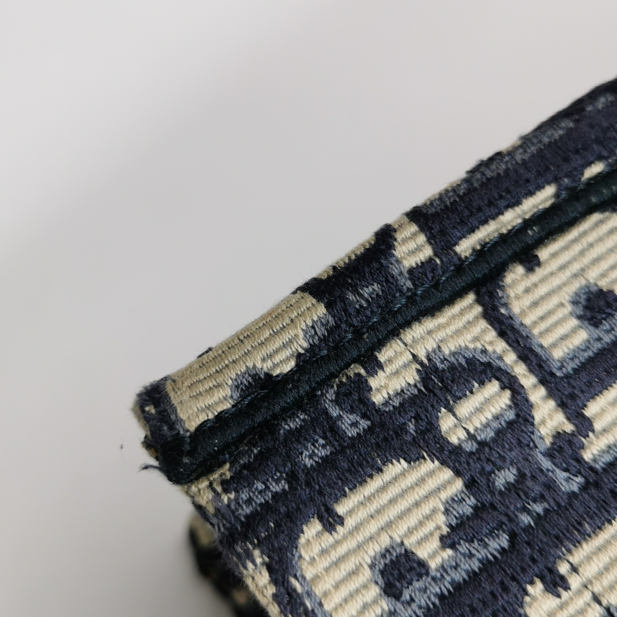 Christian Dior Book Tote Oblique Canvas Medium — photo 12 of 16