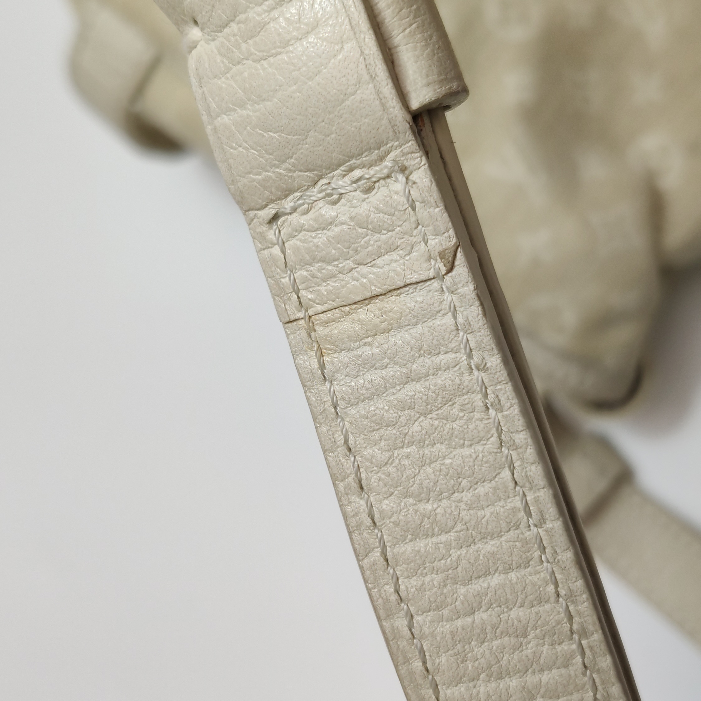 Louis Vuitton(LV) Saumur Handbag Mini Lin 30 — photo 24 of 25