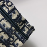 Christian Dior Book Tote Oblique Canvas Medium — thumbnail 11