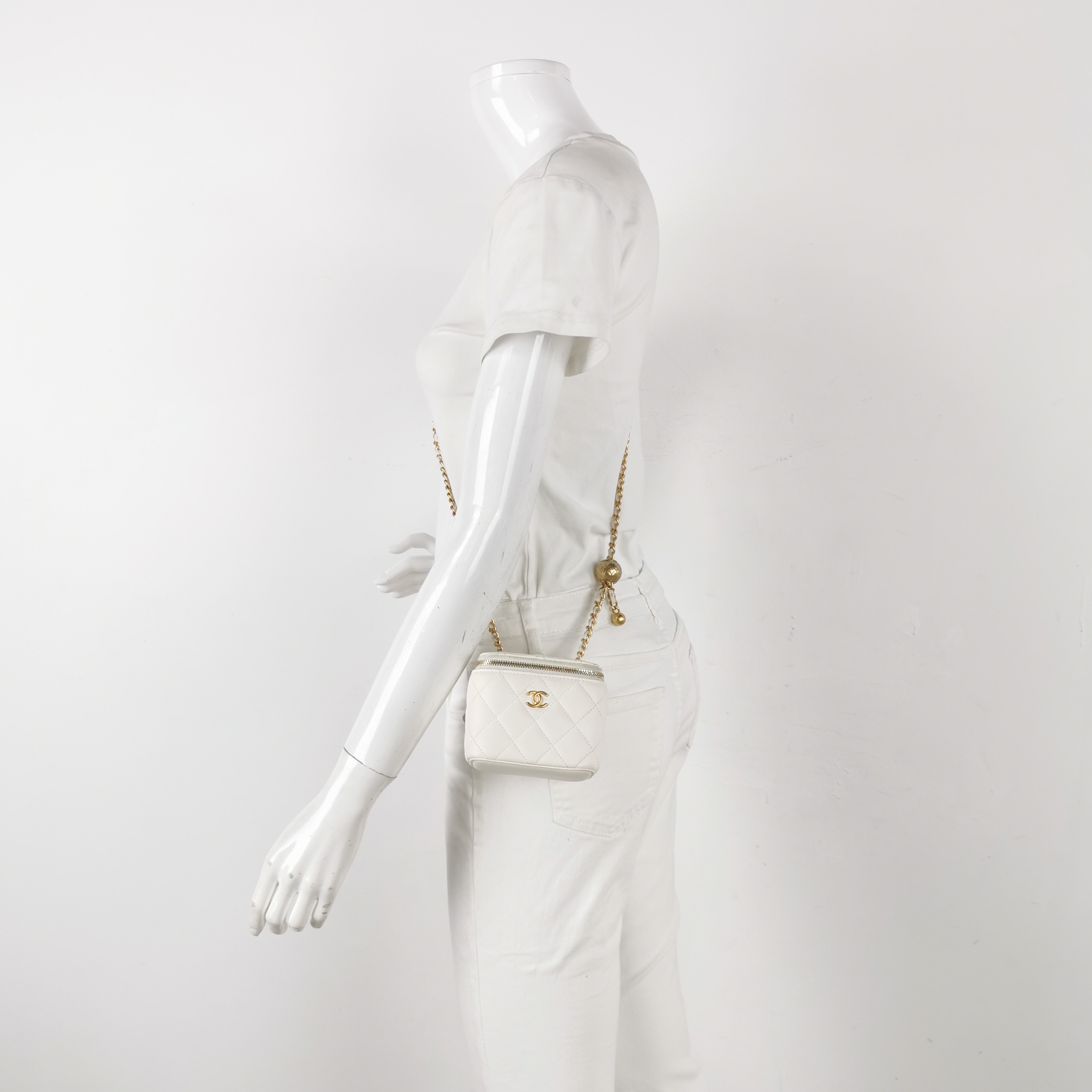 Chanel Lambskin Quilted Mini Pearl Crush Vanity Case With Chain White — alternate view