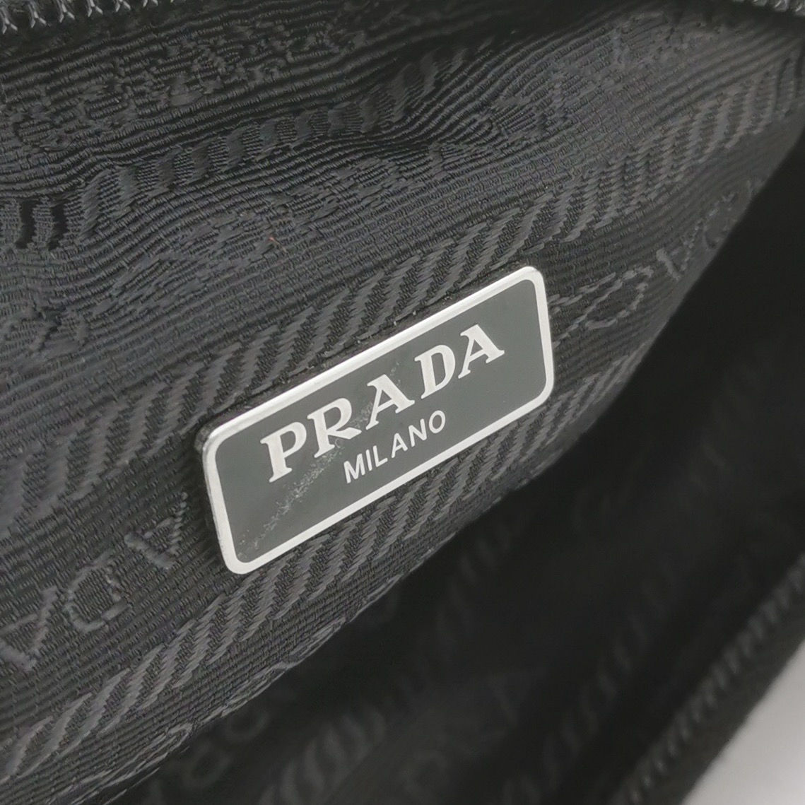 Prada Re-Edition 2000 Hobo Tessuto Mini — photo 8 of 12