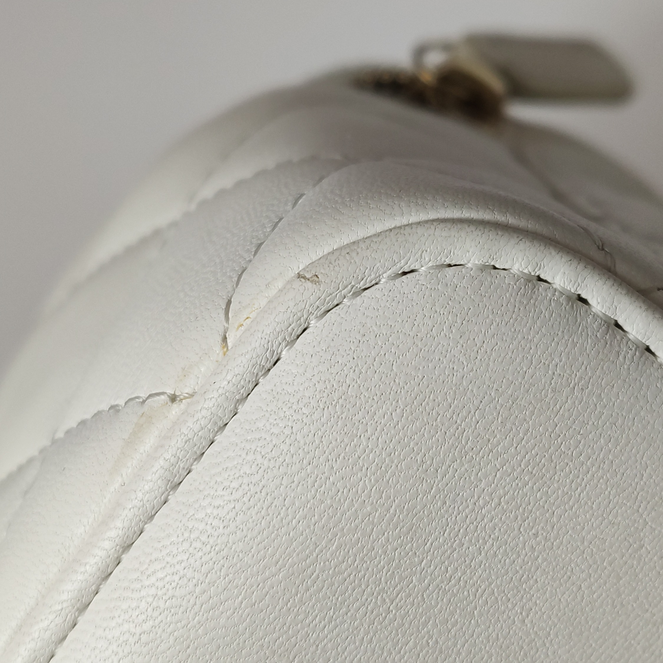 Chanel Lambskin Quilted Mini Pearl Crush Vanity Case With Chain White — photo 15 of 22
