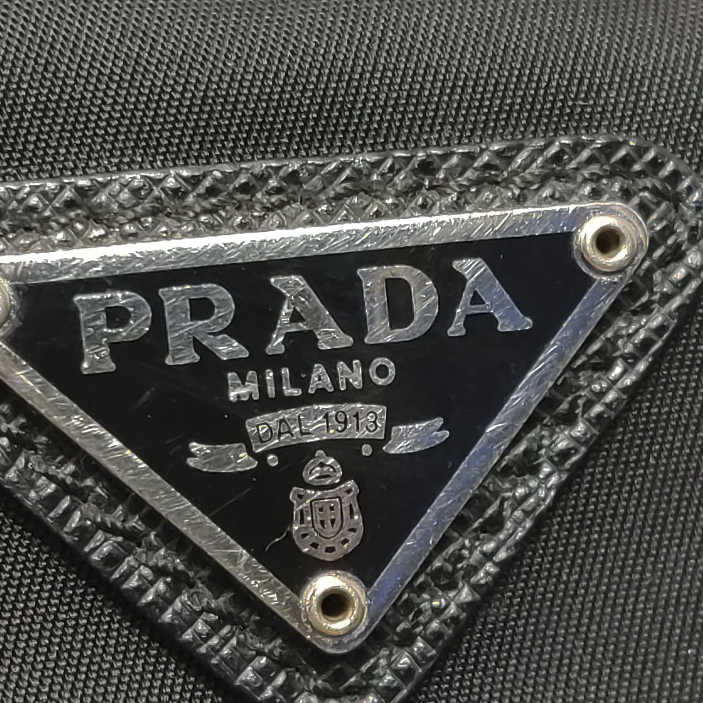Prada Re-Edition 2000 Hobo Tessuto Mini — photo 9 of 12