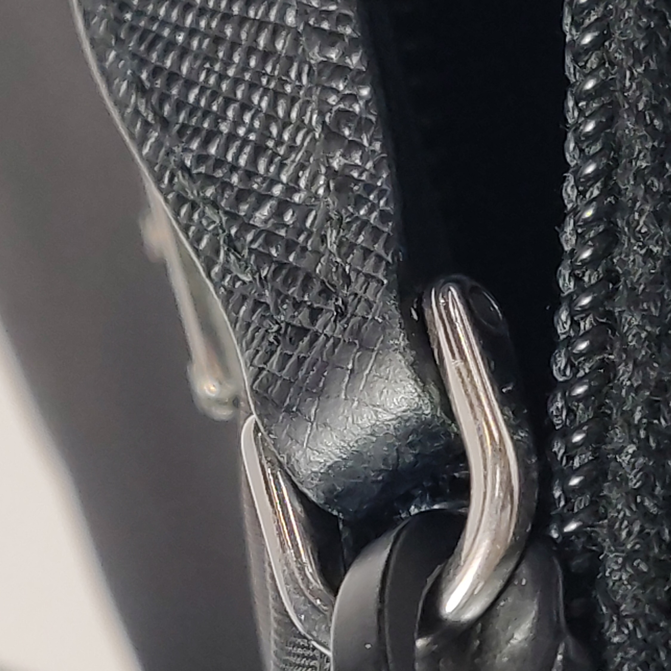 Prada Re-Edition 2000 Hobo Tessuto Mini — photo 10 of 13