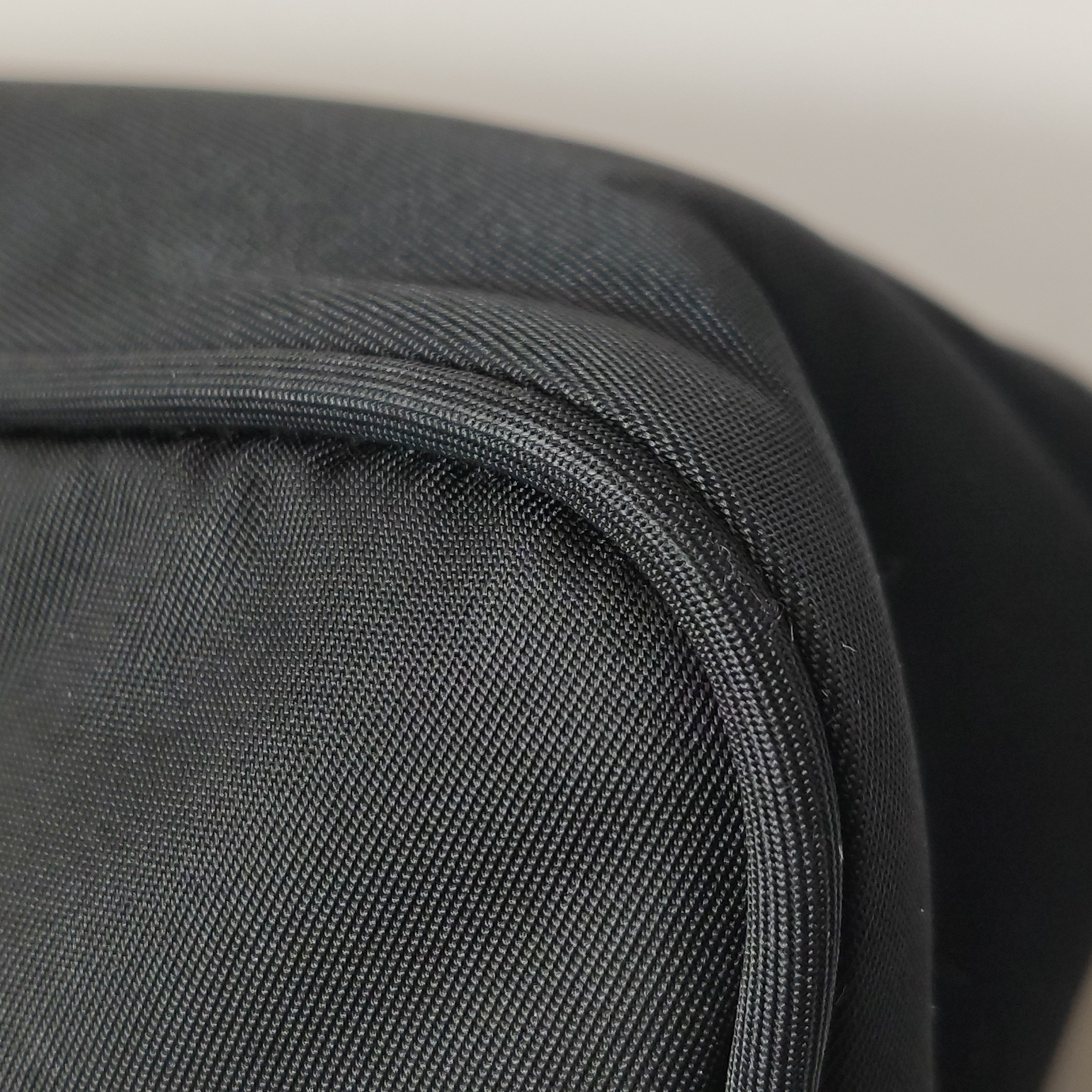 Prada Re-Edition 2000 Hobo Tessuto Mini — photo 11 of 11