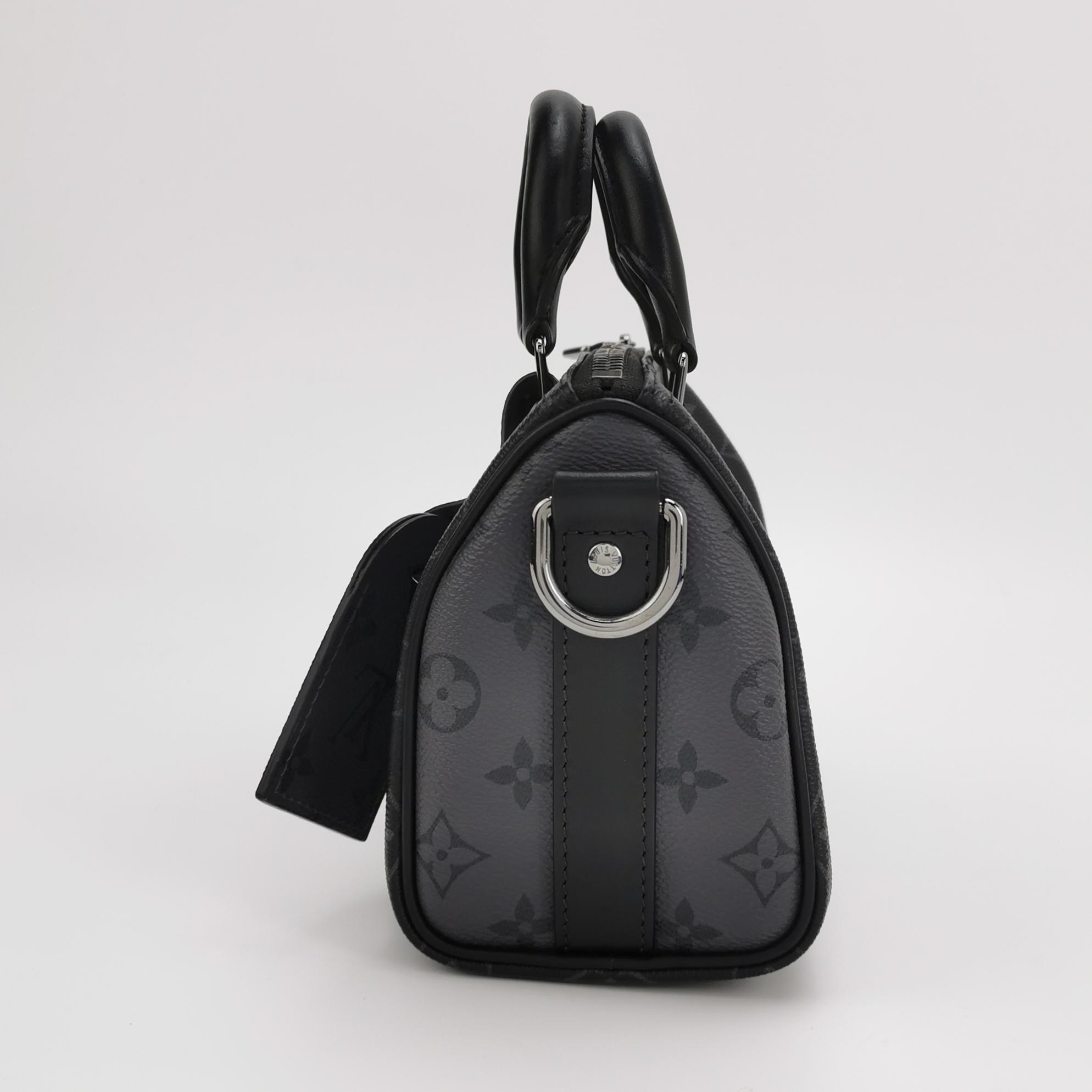 Louis Vuitton(LV) Keepall Bandouliere Bag Reverse Monogram Eclipse Canvas 25 — photo 3 of 18